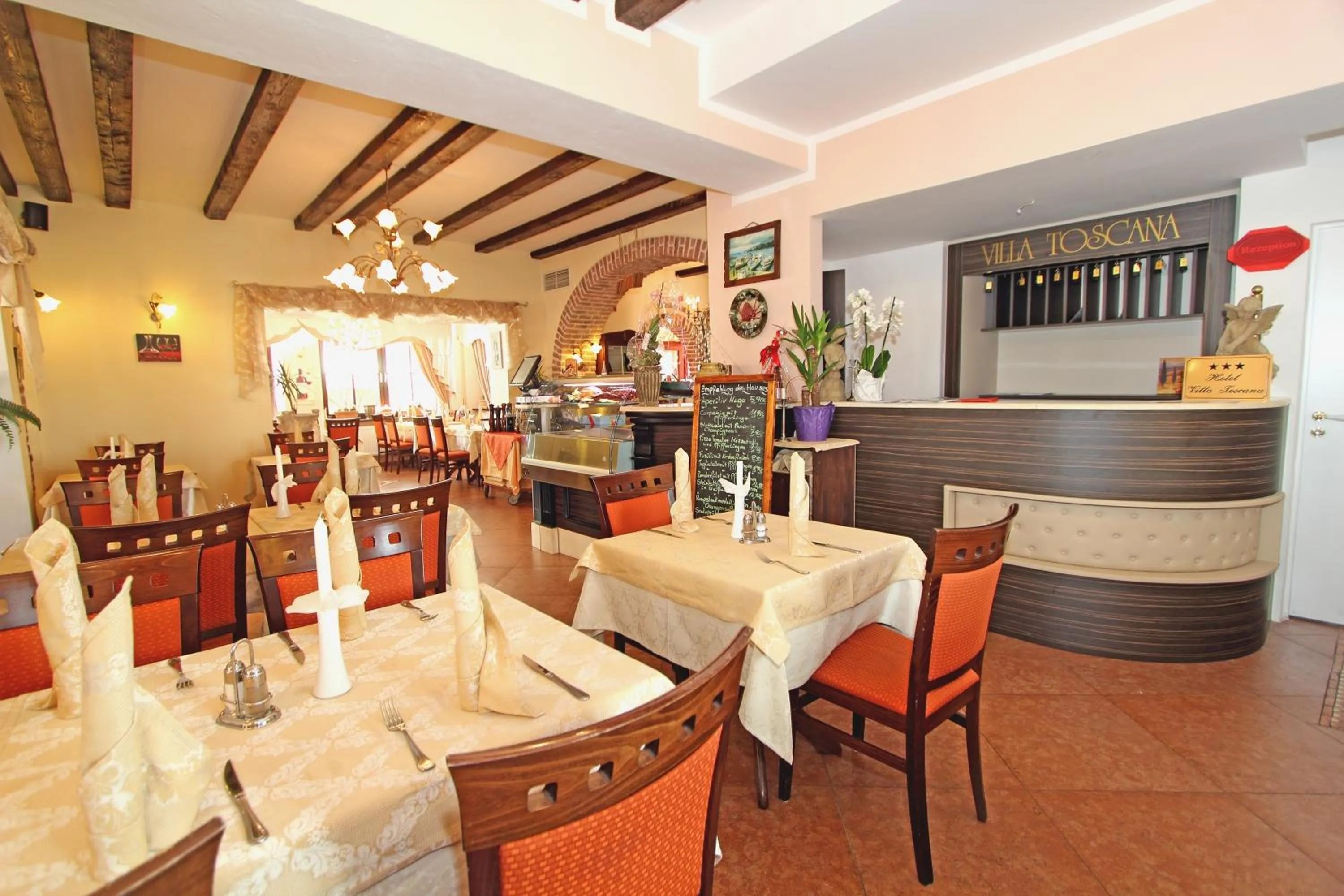 Restaurant/places to eat in Hotel Villa Toscana