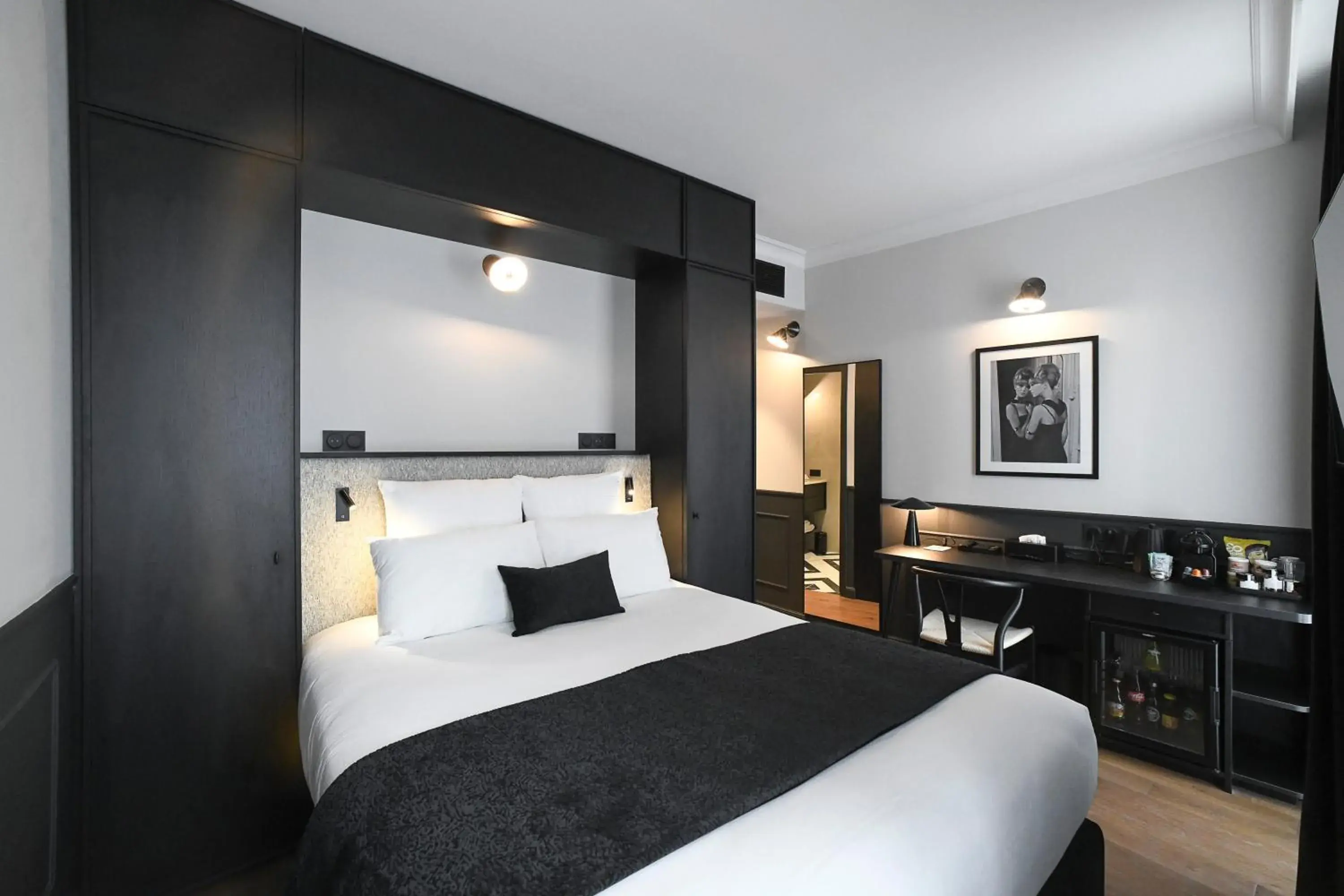 Double Room with Terrace in Grand Hôtel Du Parc - Teritoria Double Room with Terrace in Grand Hôtel Du Parc - Teritoria