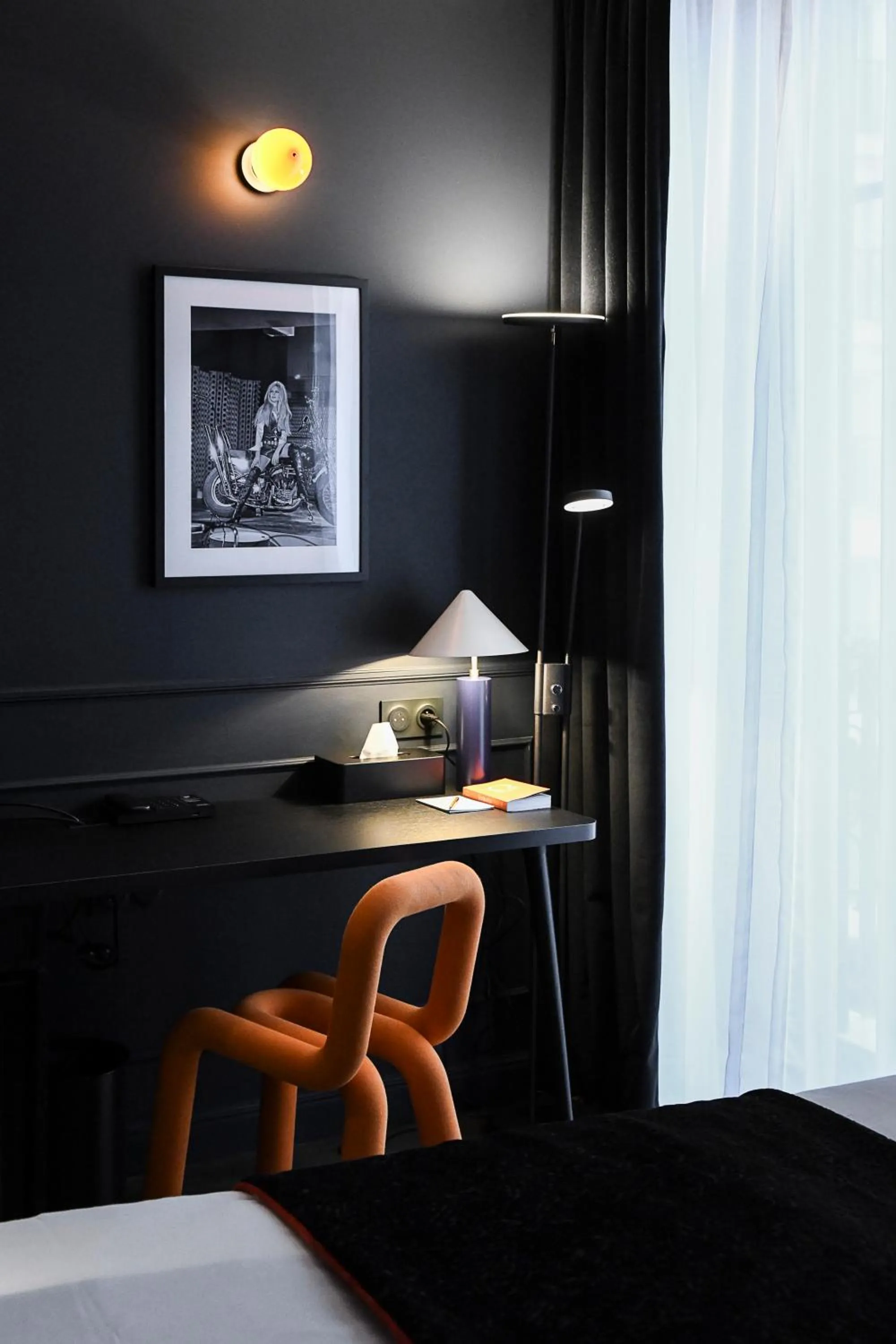 Bedroom, Bed in Grand Hôtel Du Parc - Teritoria