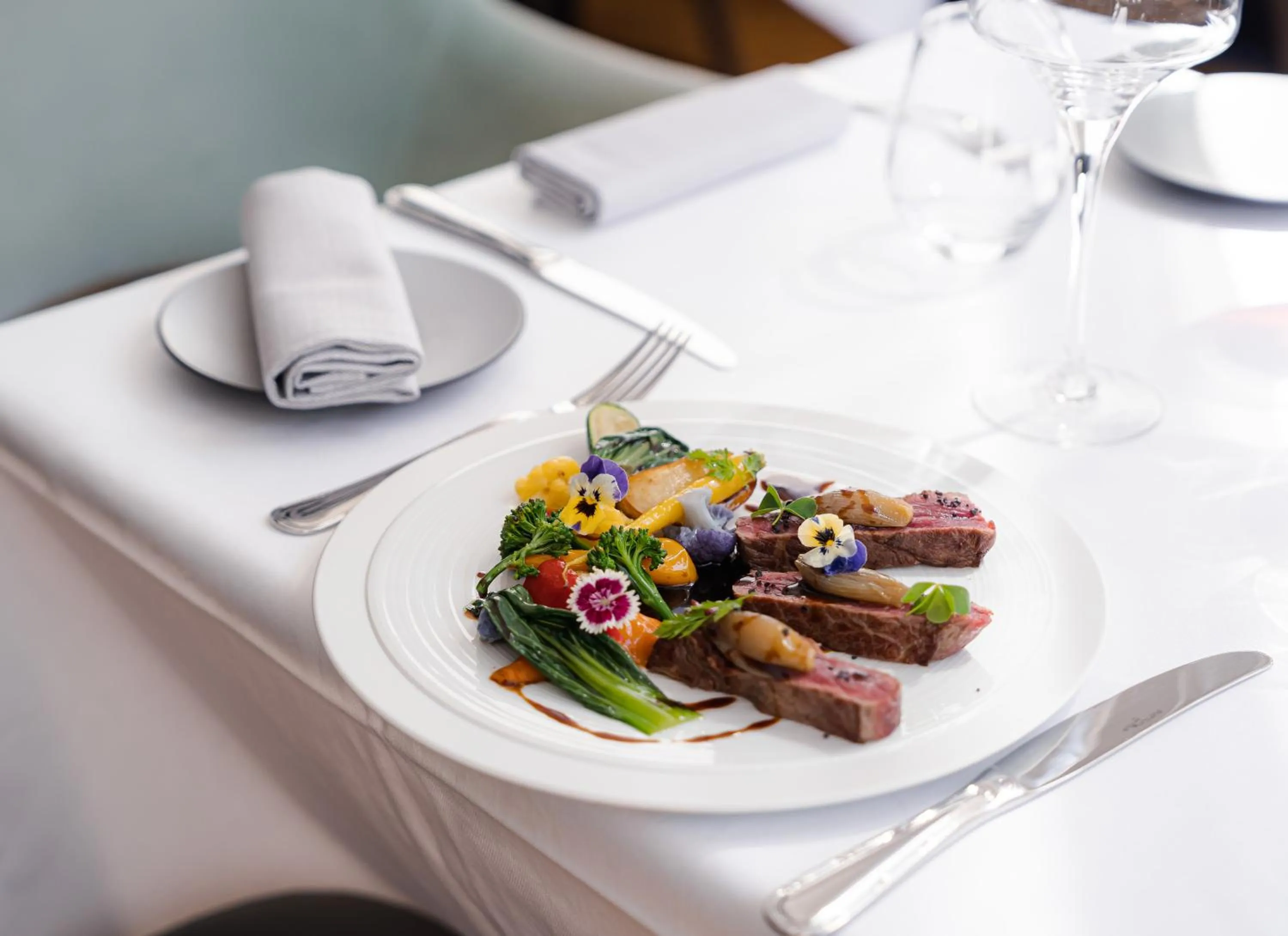 Restaurant/places to eat in Grand Hôtel Du Parc - Teritoria