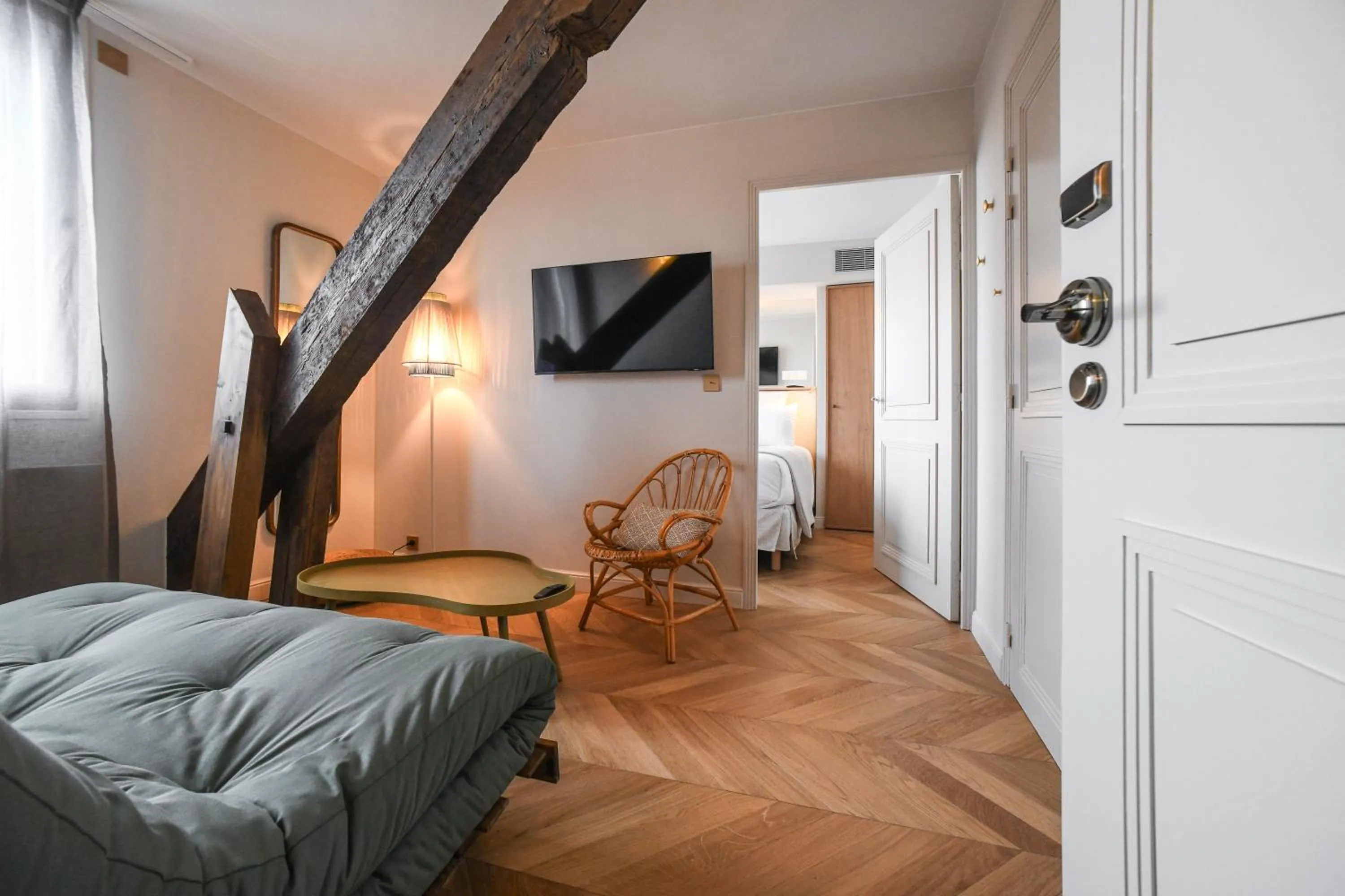 Seating area, Bed in Grand Hôtel Du Parc - Teritoria
