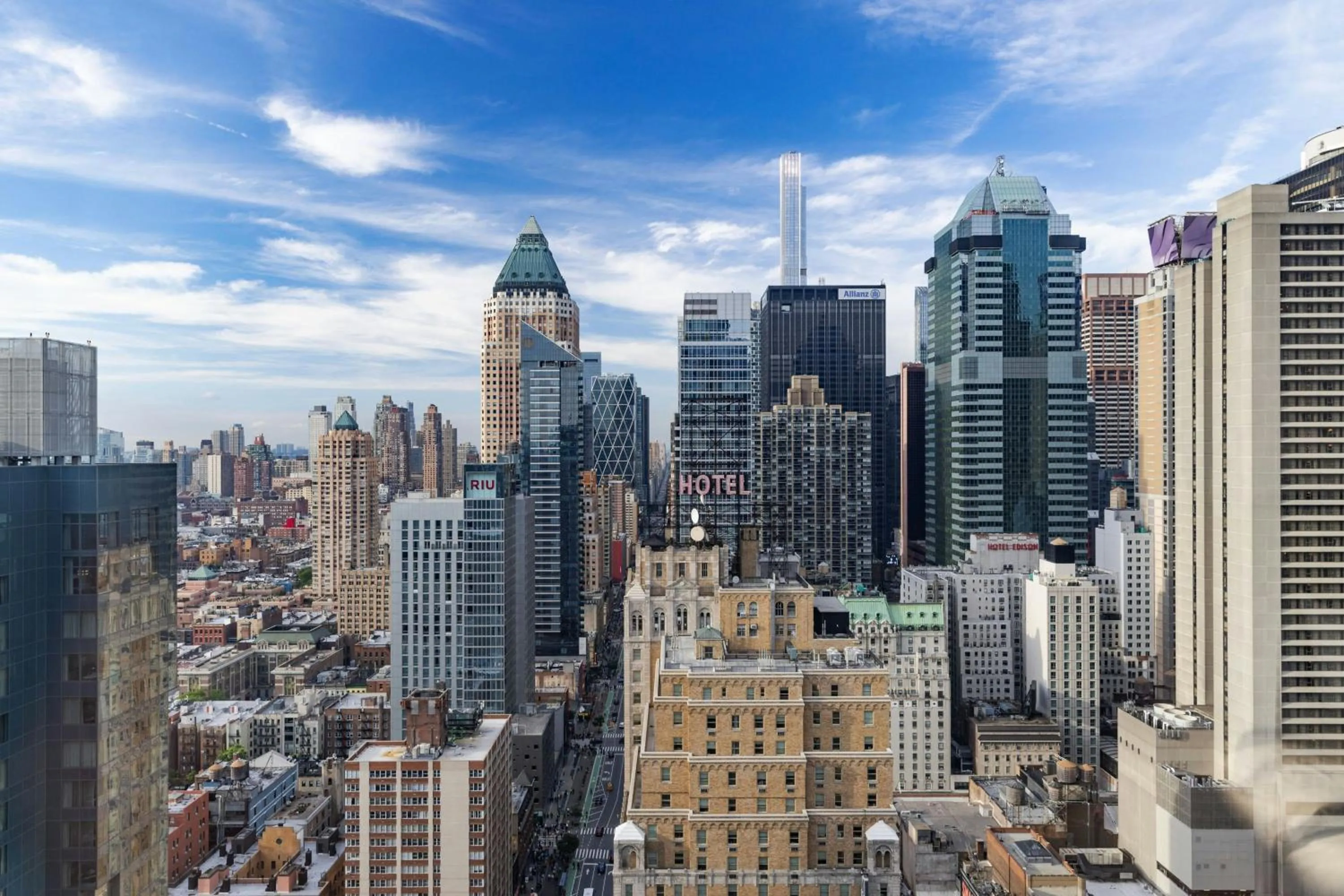 Photo of the whole room in The Westin New York at Times Square