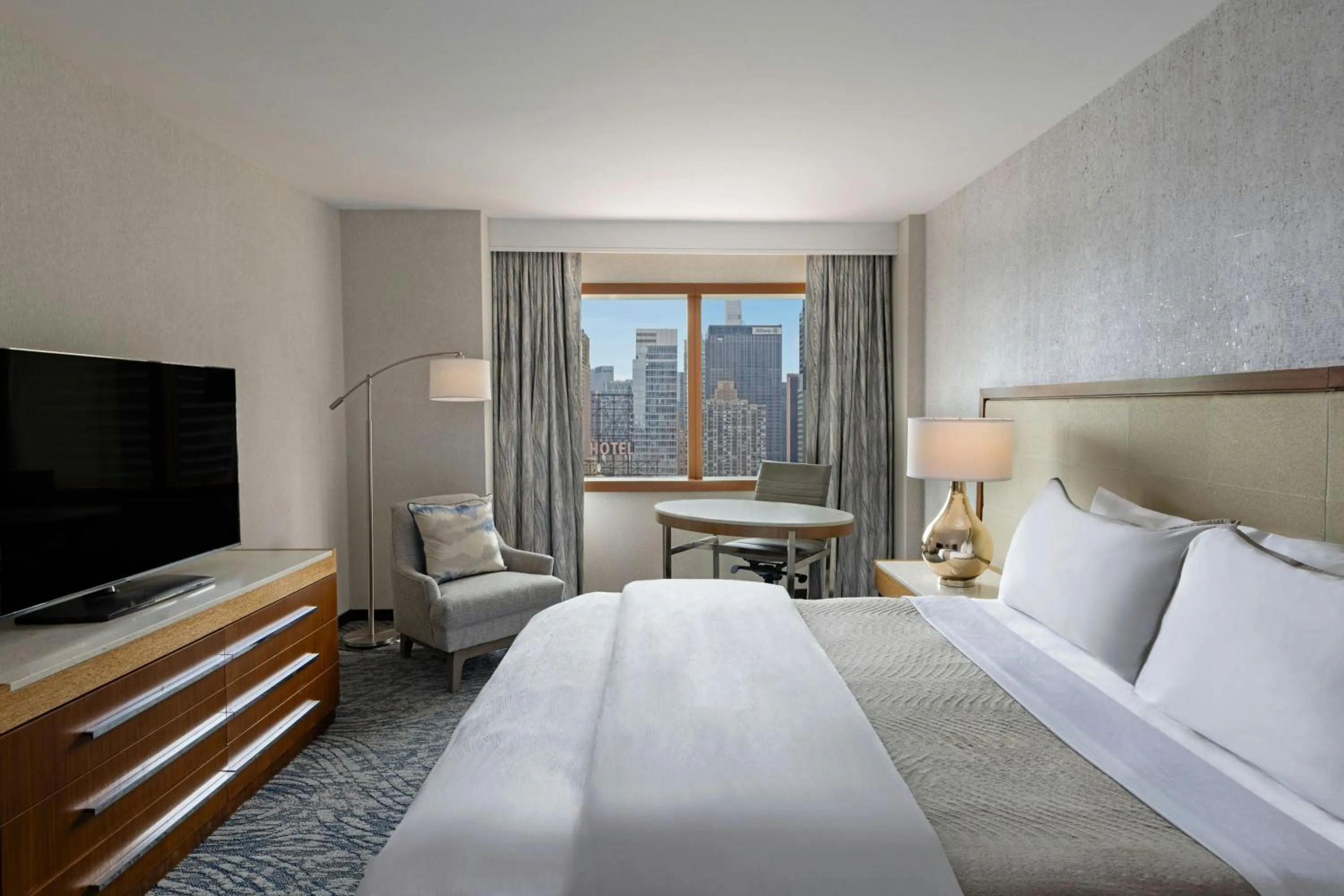 Photo of the whole room, Bed in The Westin New York at Times Square