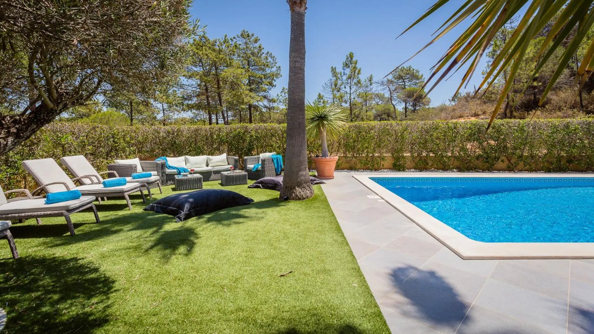 Swimming pool in Villa Natura - Varandas do Lago