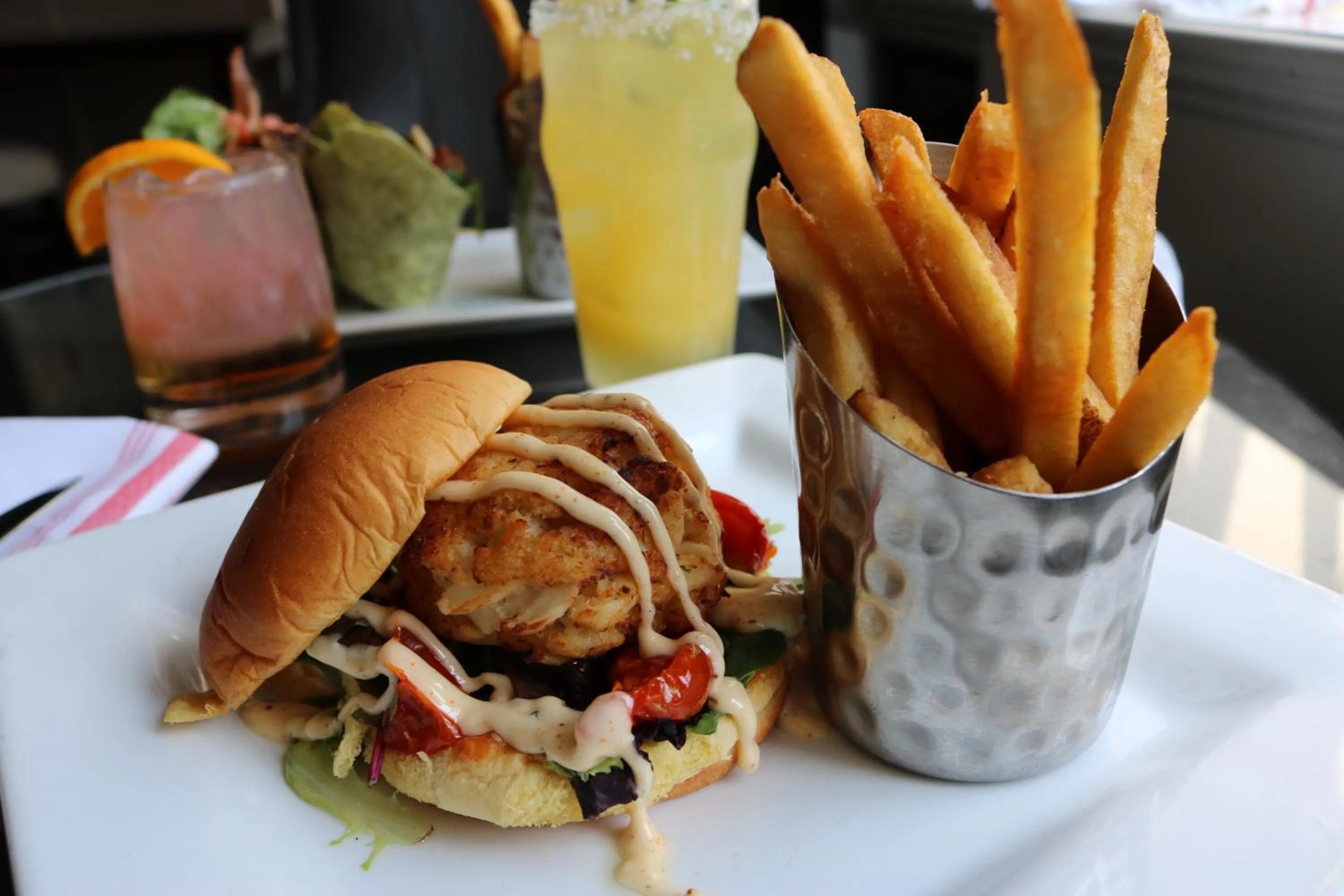 Restaurant/places to eat in Hotel Indigo Baltimore Downtown by IHG