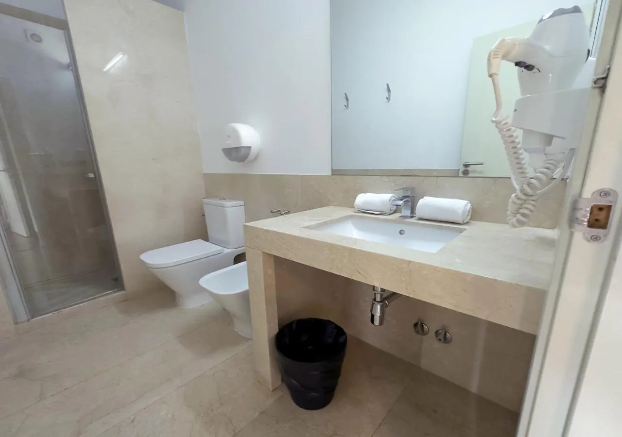 Shower in ISA Granada