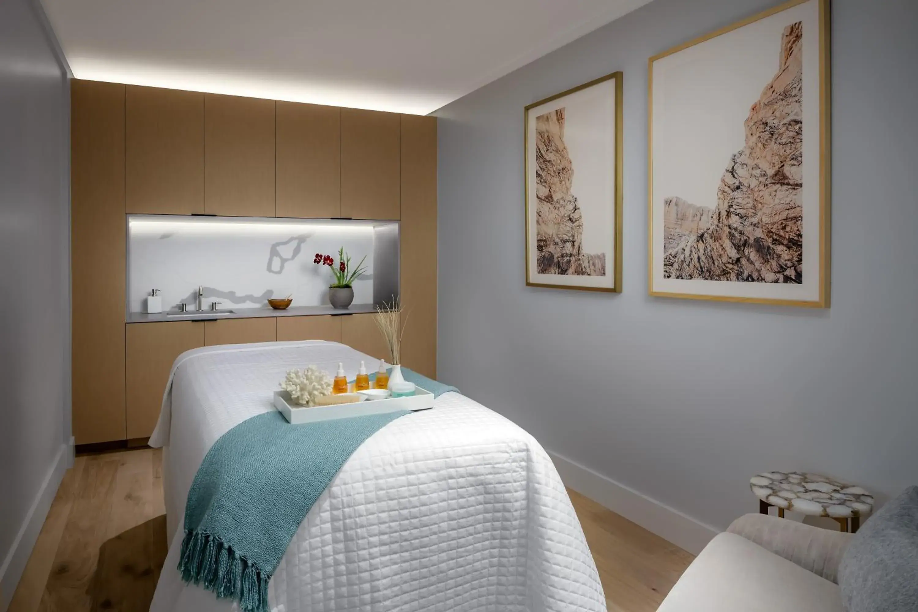 Massage, Bed in Sanctuary Beach Resort Massage, Bed in Sanctuary Beach Resort