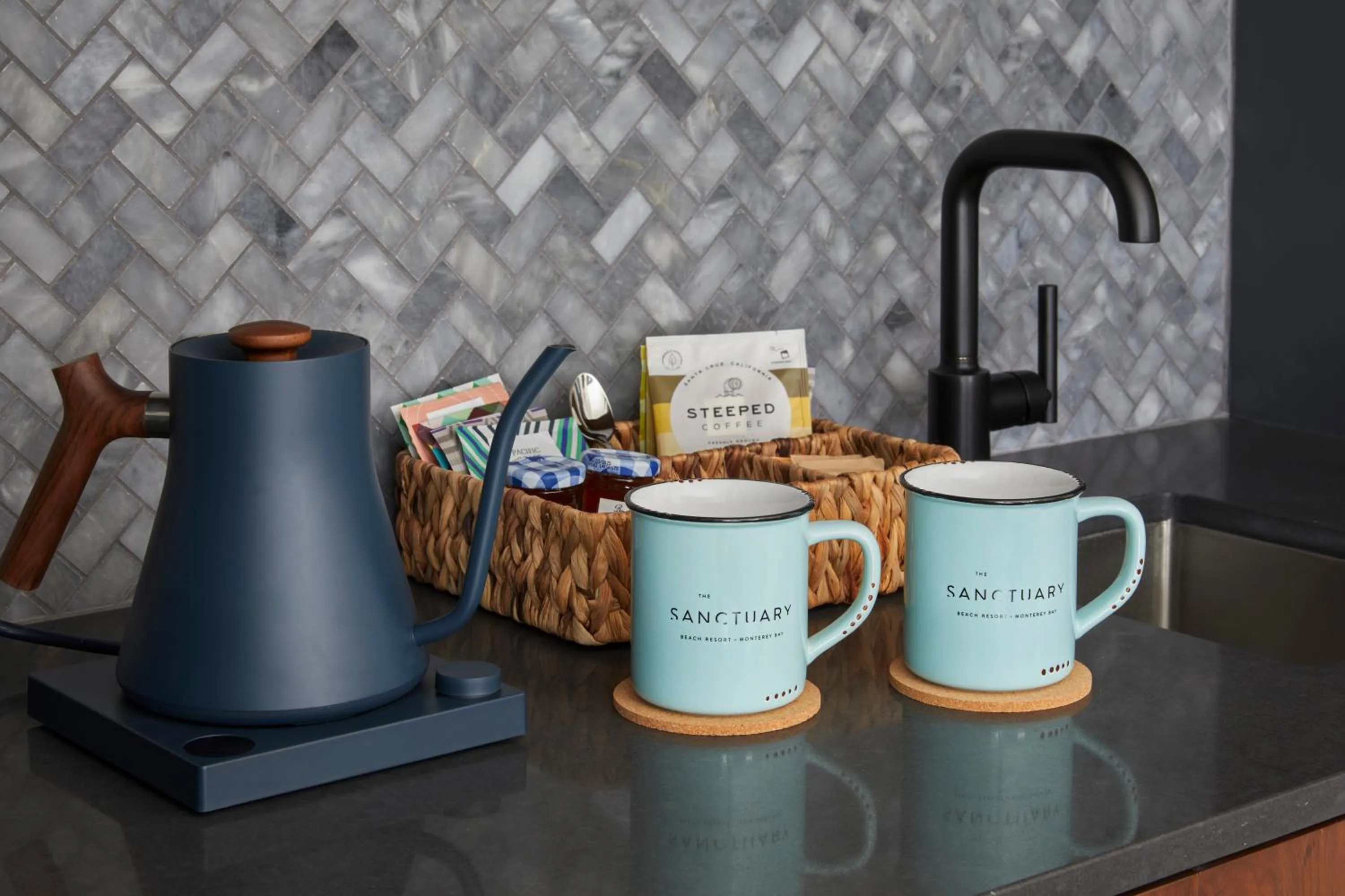 Coffee/tea facilities in Sanctuary Beach Resort