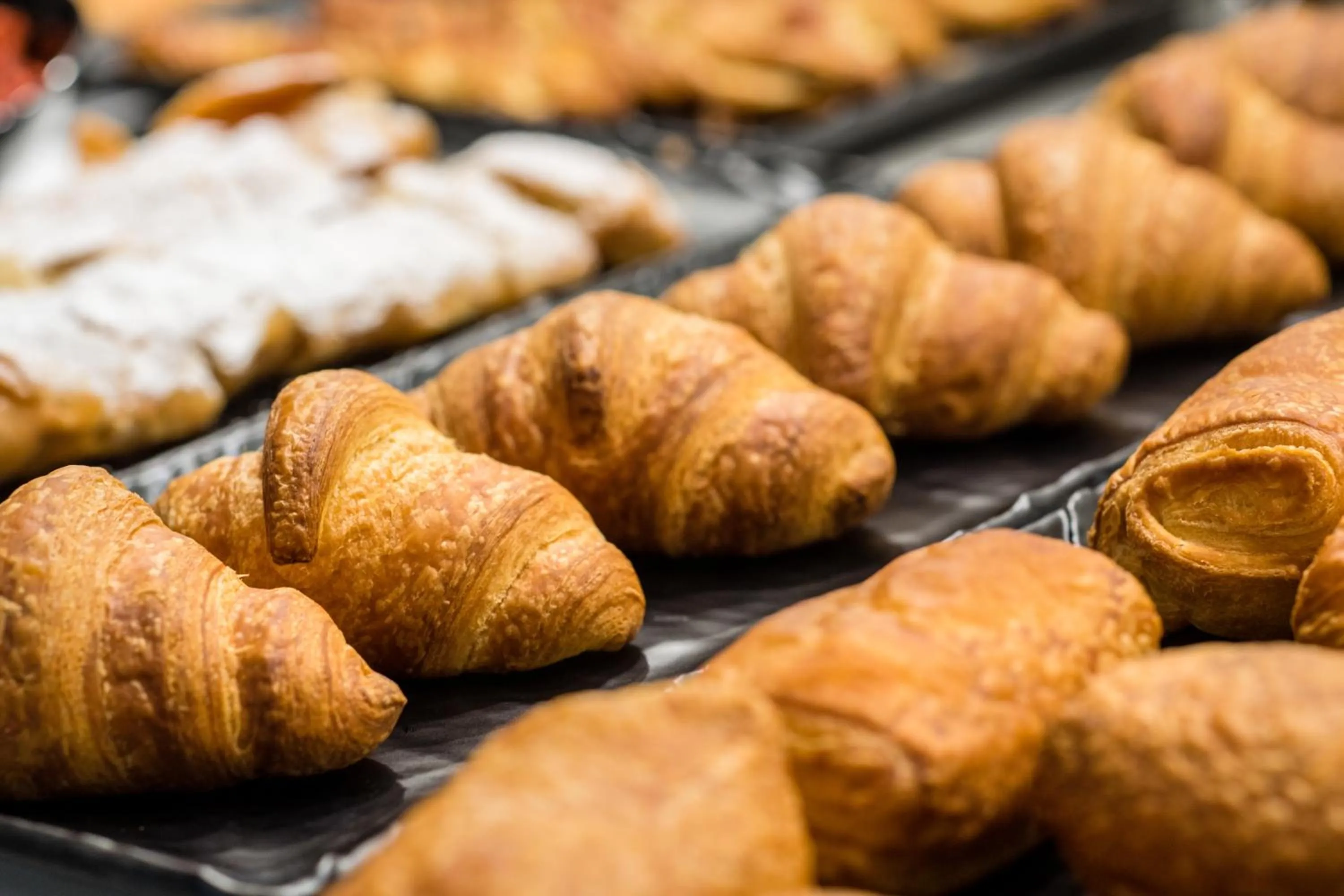 Breakfast in Alexandra Elegance Bridging Generations