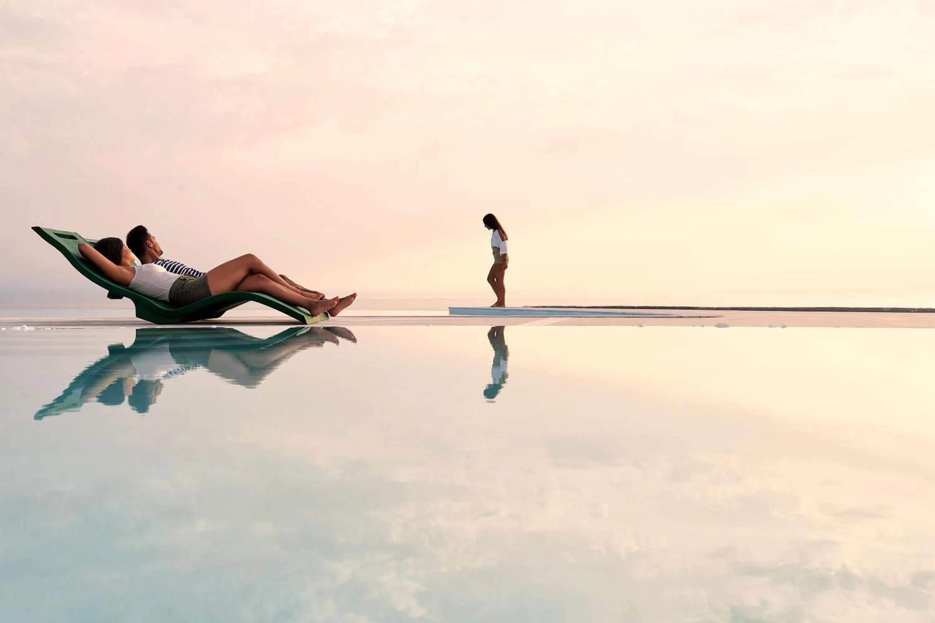 Sunset in Alexandra Elegance Bridging Generations