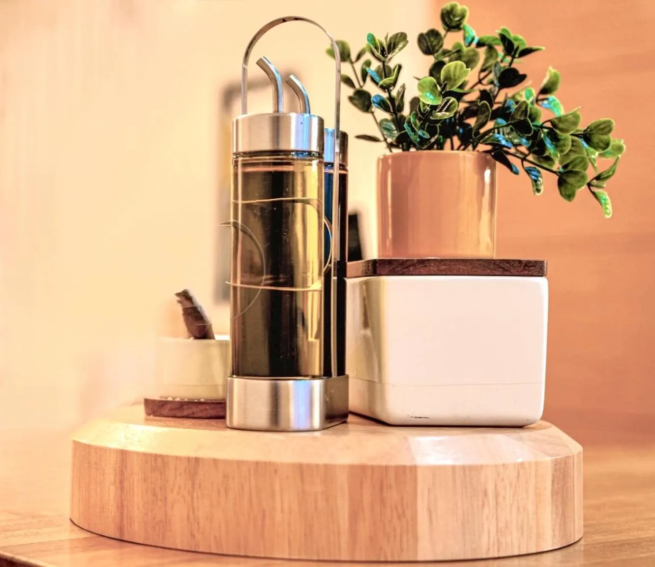 Decorative detail in Margate Duplex with Private Terrace Air Conditioning The Duplex