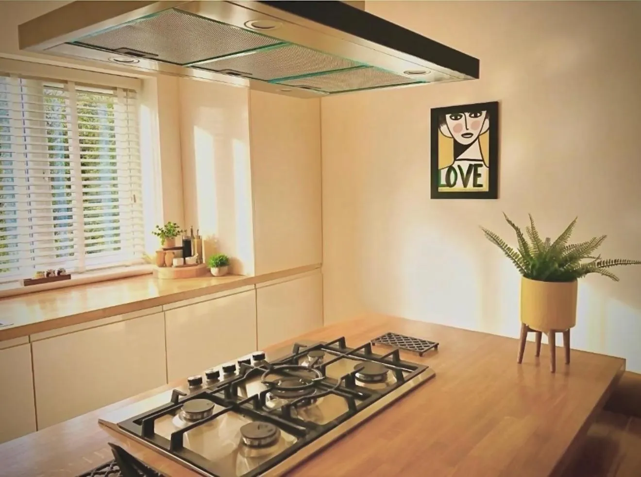 Kitchen or kitchenette in Margate Duplex with Private Terrace Air Conditioning The Duplex