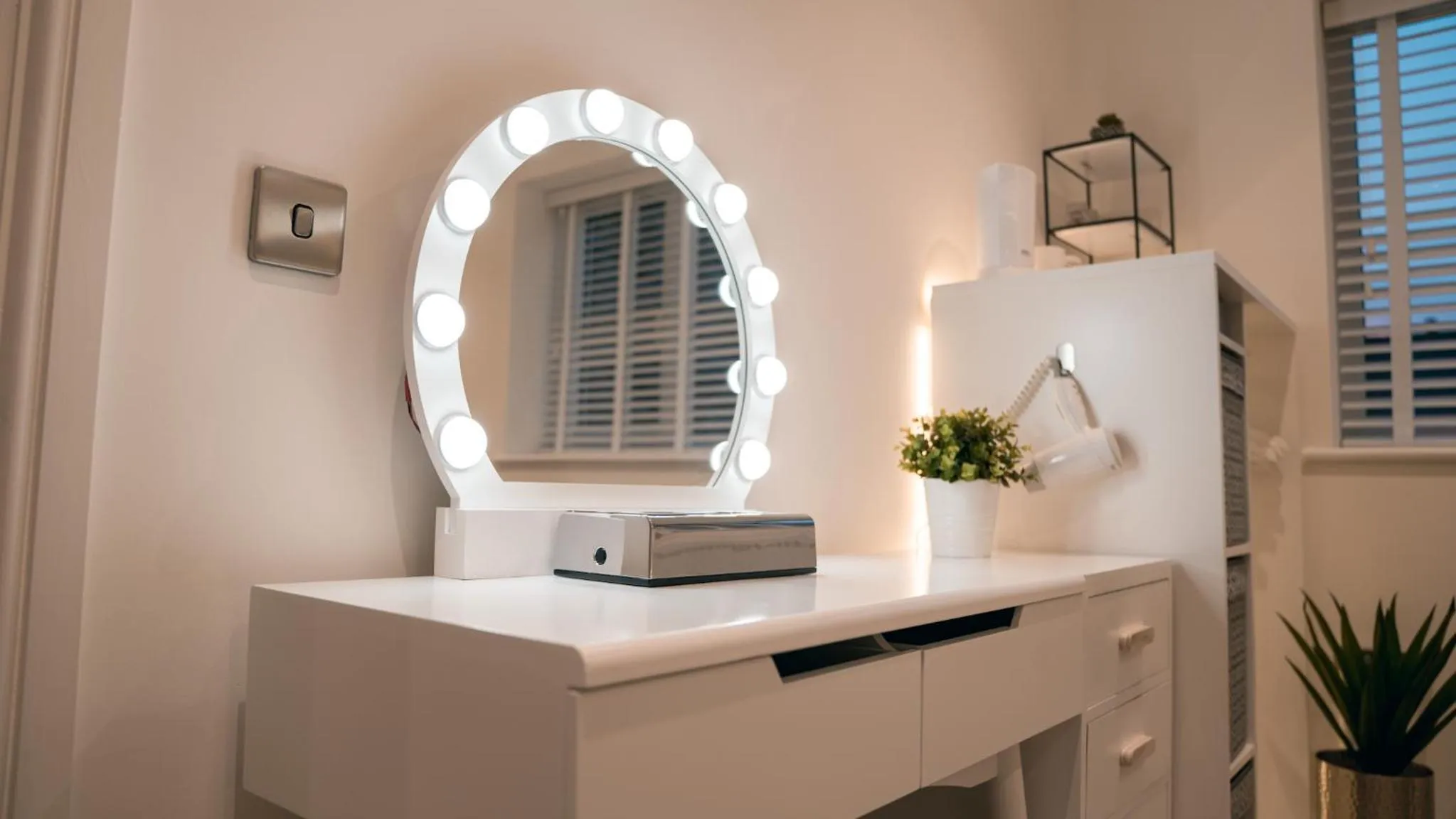 Bedroom in Margate Duplex with Private Terrace Air Conditioning The Duplex