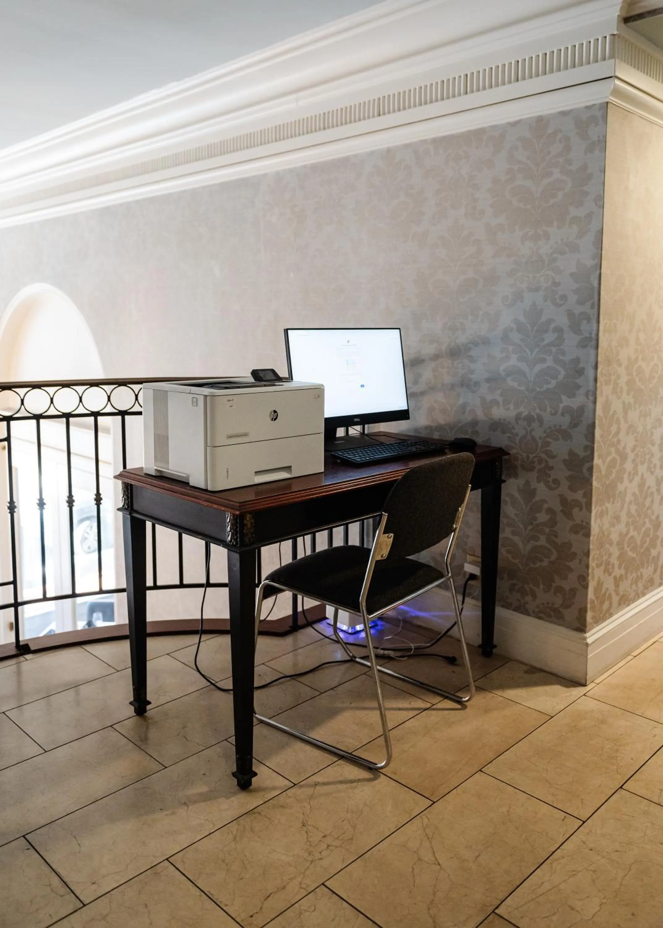 Business facilities in The Lafayette New Orleans By Kasa Living