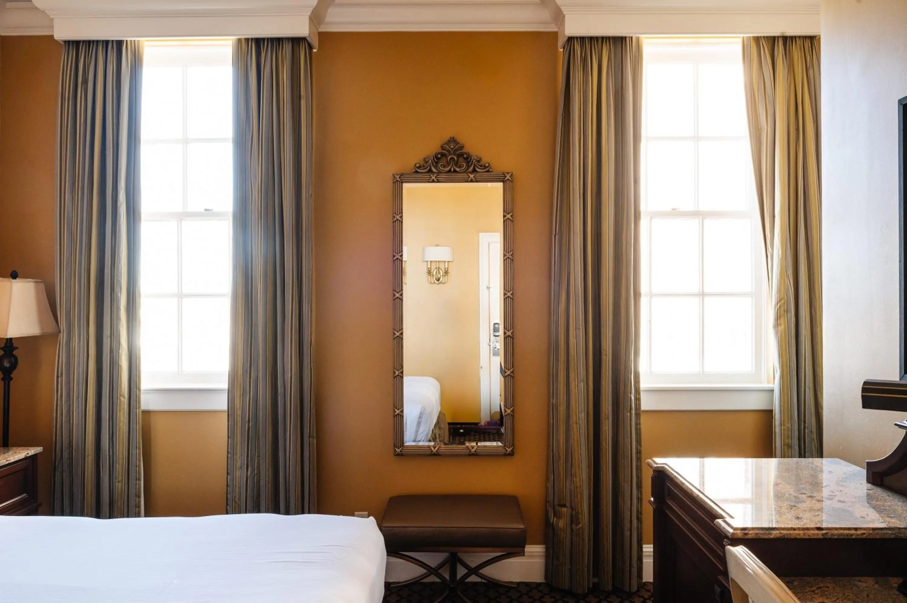 Property building, Bed in The Lafayette New Orleans By Kasa Living