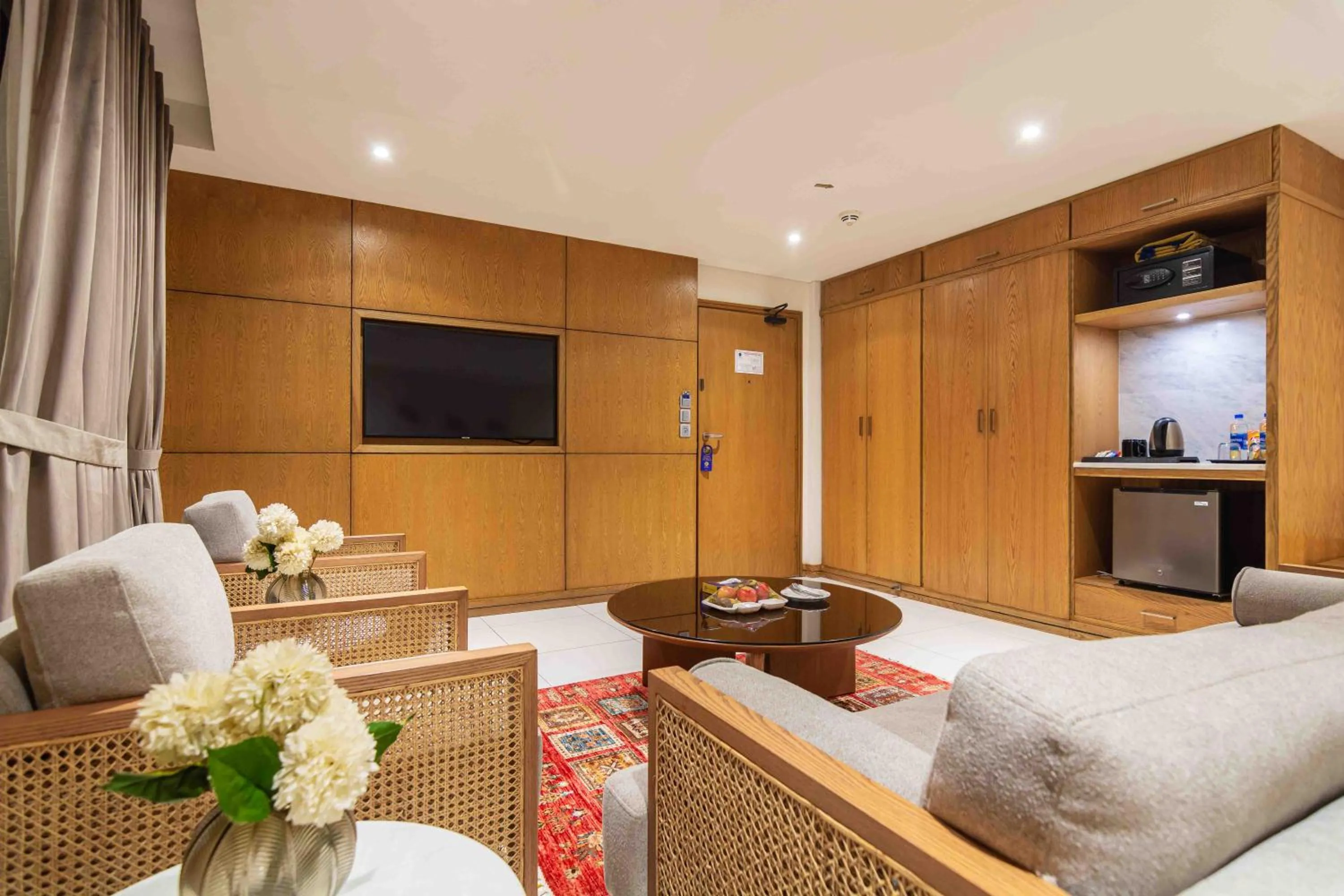 Photo of the whole room in Hotel Excelsior Karachi