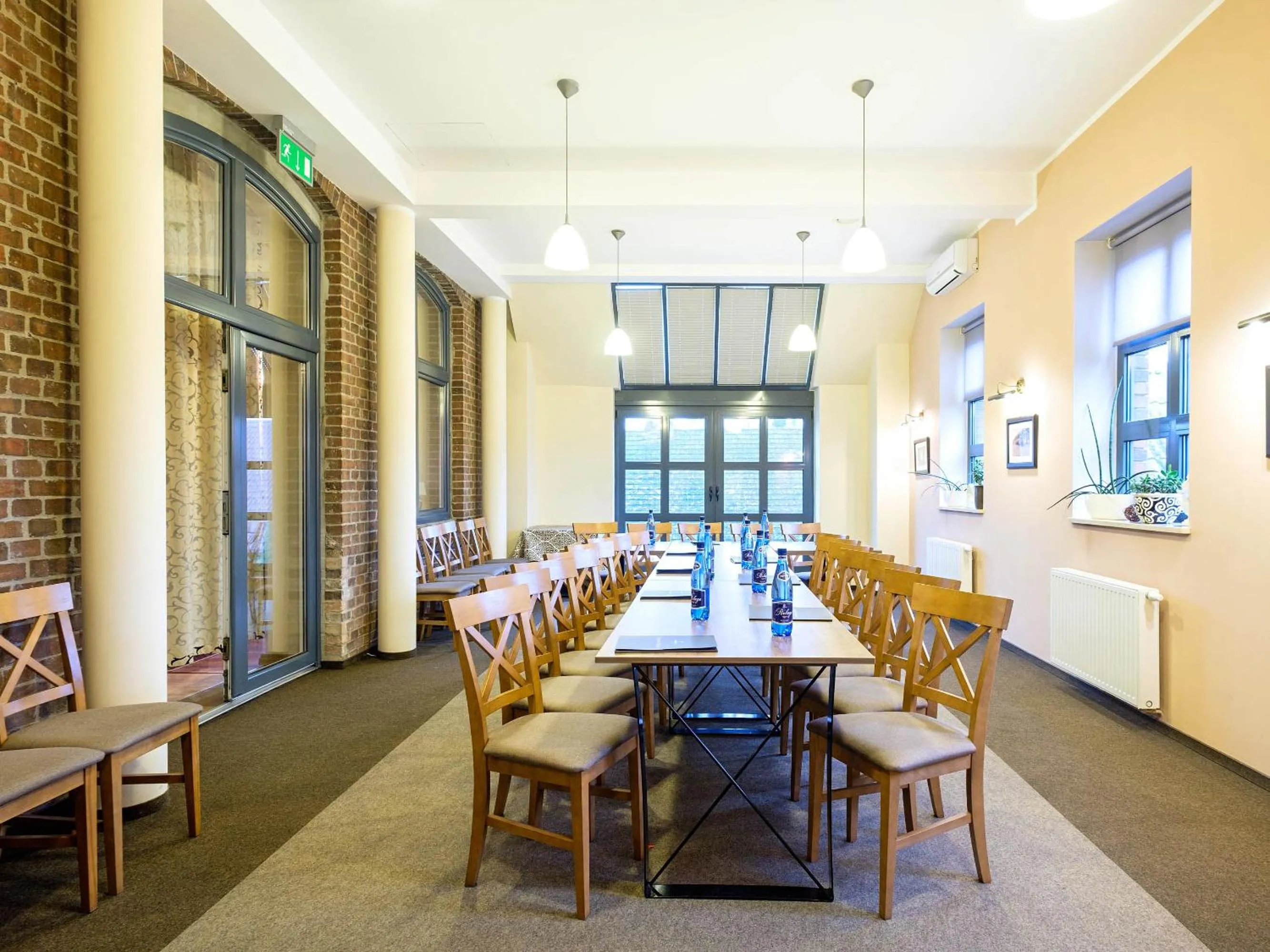 Restaurant/places to eat in Stara Szkoła Boutique Hotel