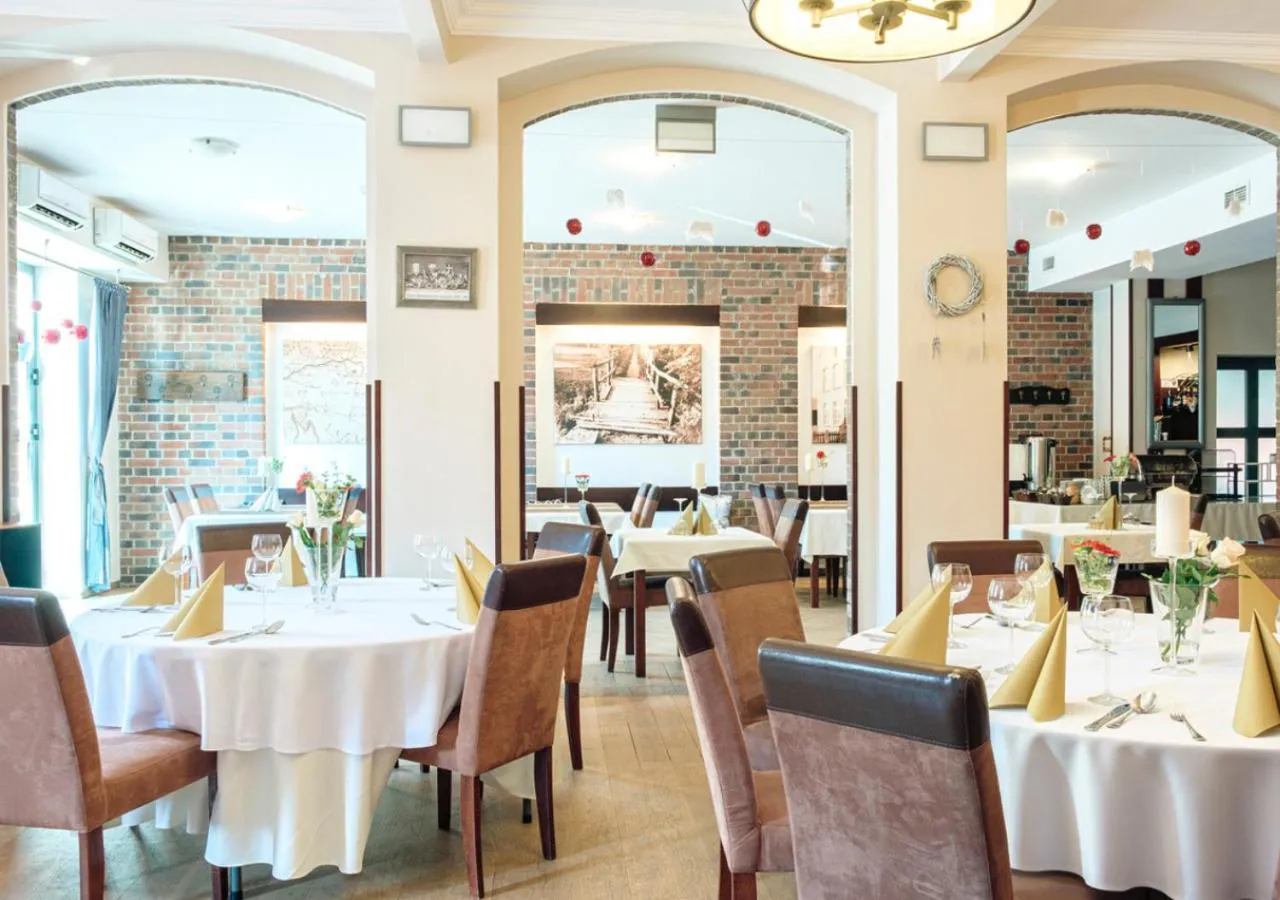 Restaurant/places to eat in Stara Szkoła Boutique Hotel