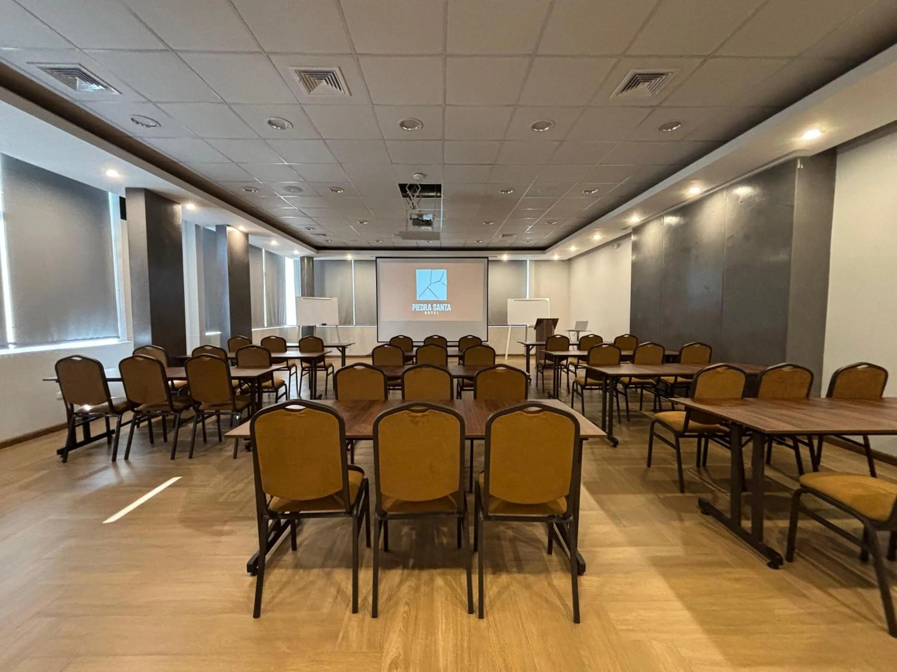 Meeting/conference room in HOTEL PIEDRA SANTA - Moquegua