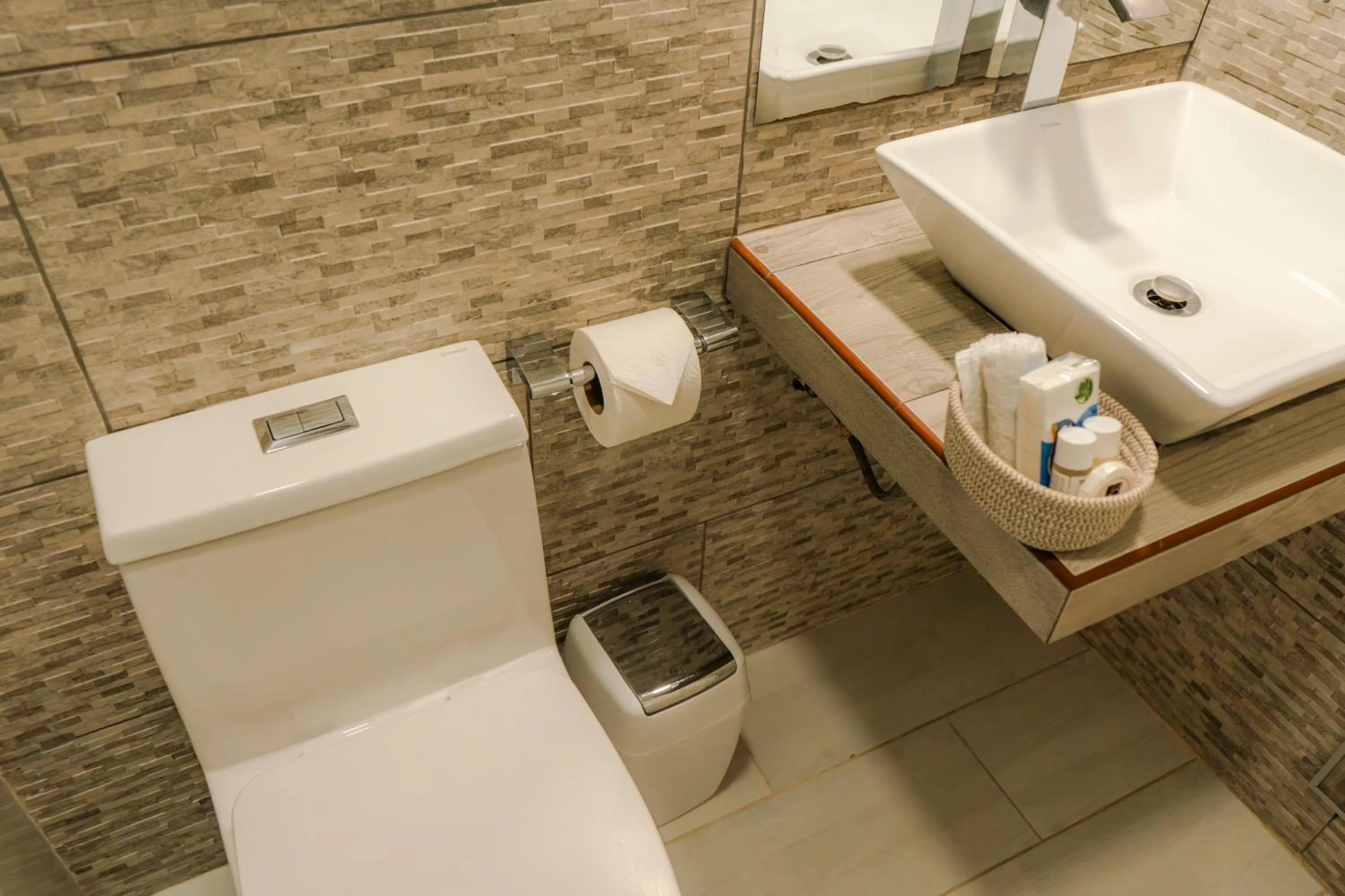 Toilet in HOTEL PIEDRA SANTA - Moquegua