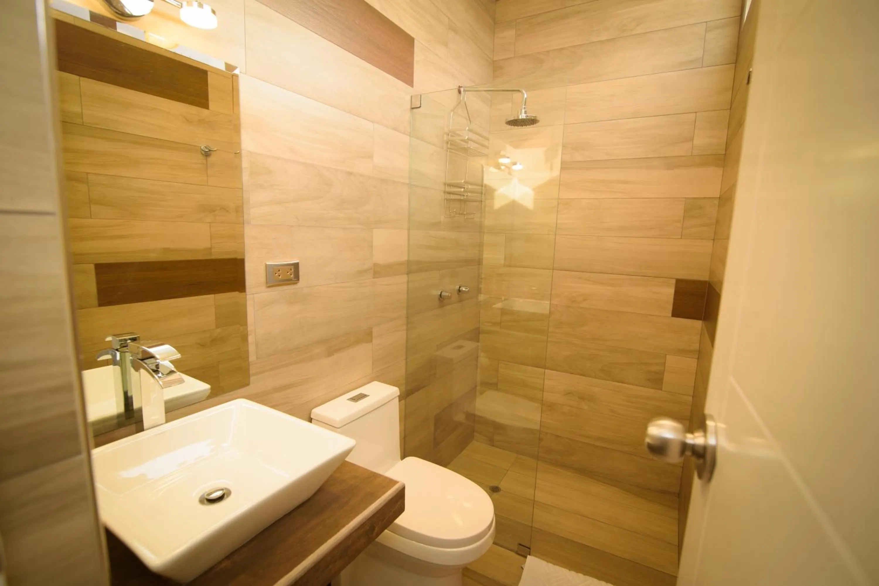 Shower in HOTEL PIEDRA SANTA - Moquegua