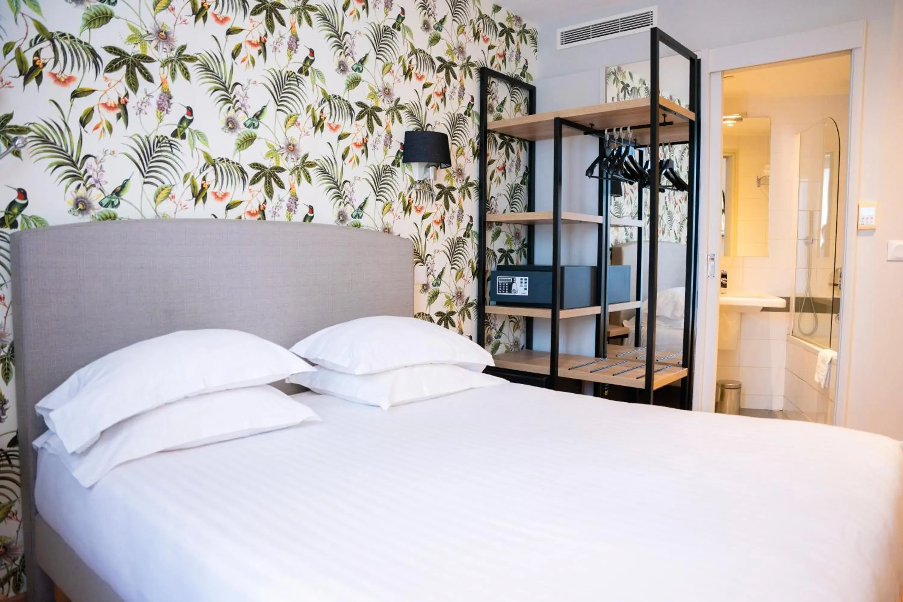 Bed in Verlain Bed in Verlain