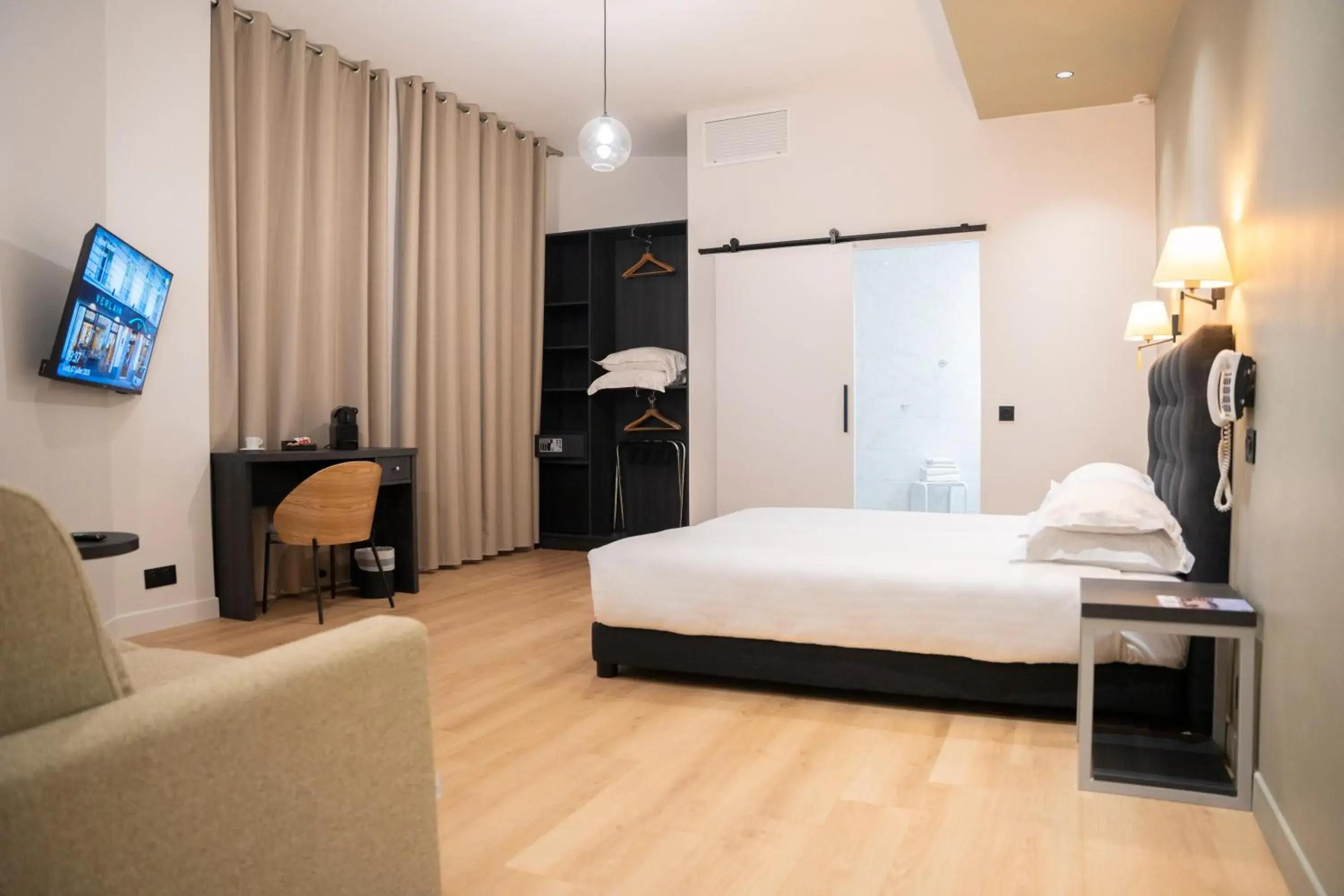 Bed in Verlain Bed in Verlain