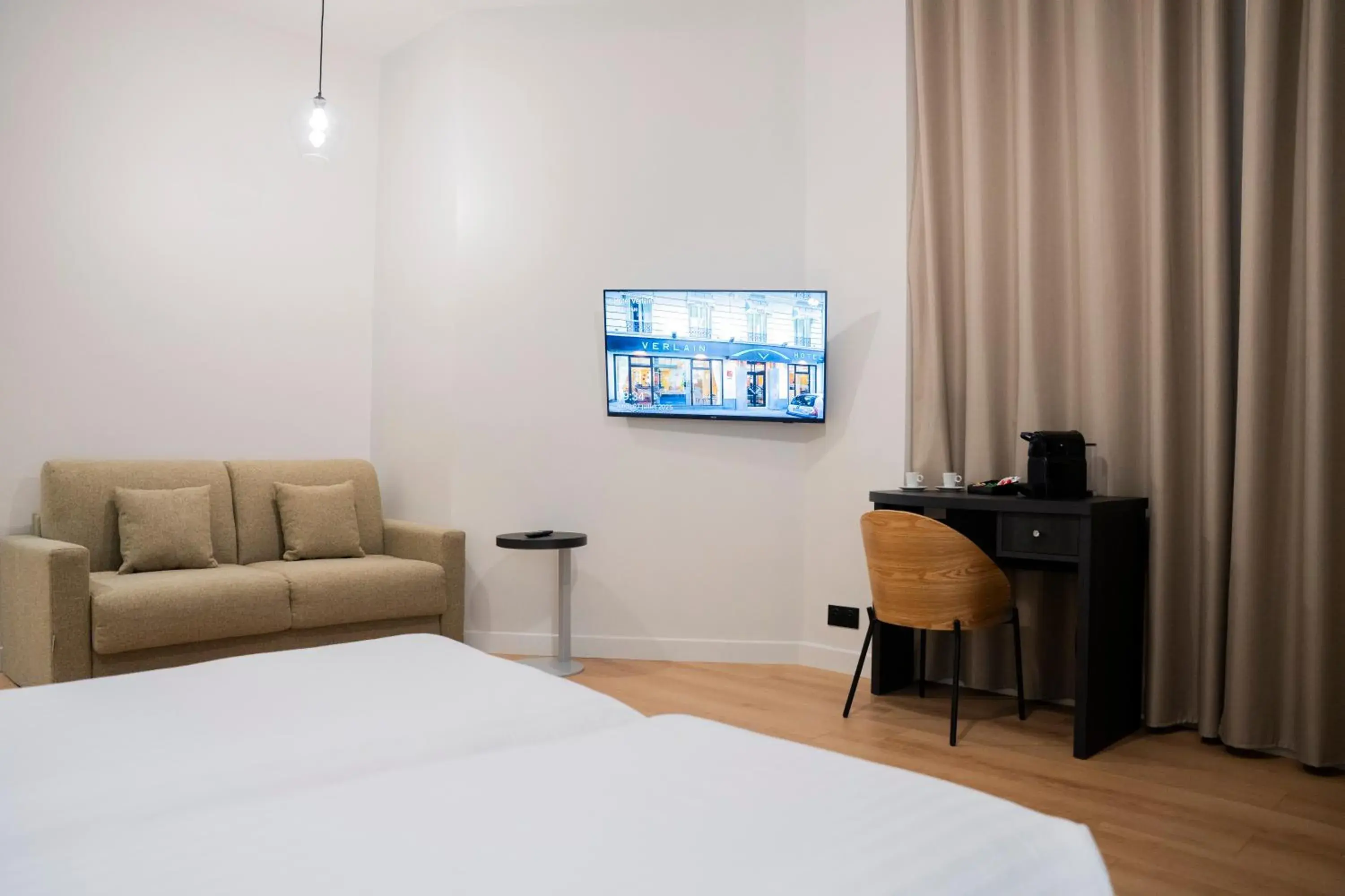 Bed in Verlain Bed in Verlain