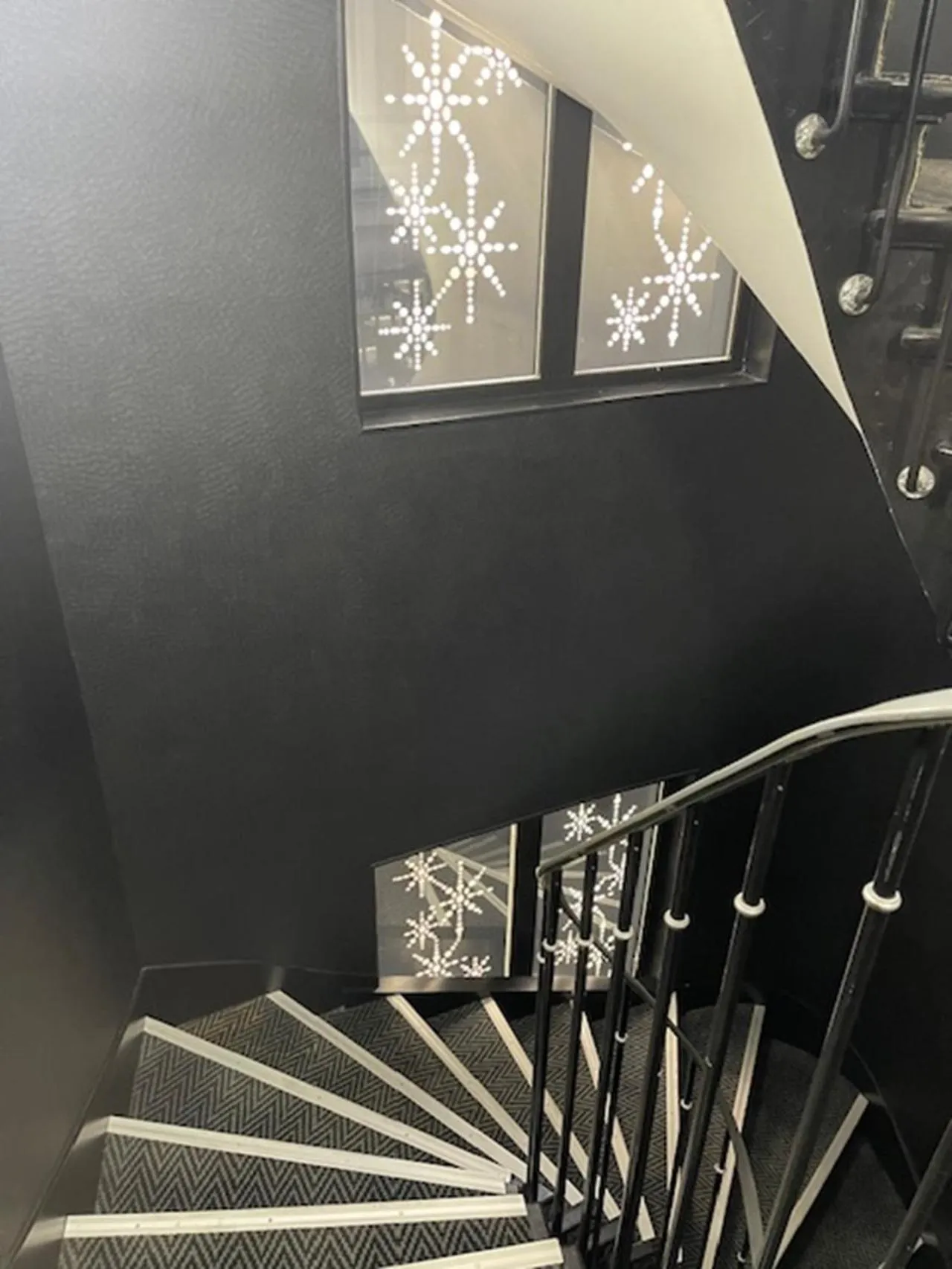 Property building in L'Adresse