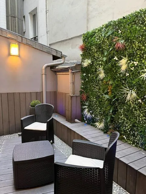 Balcony/Terrace in L'Adresse