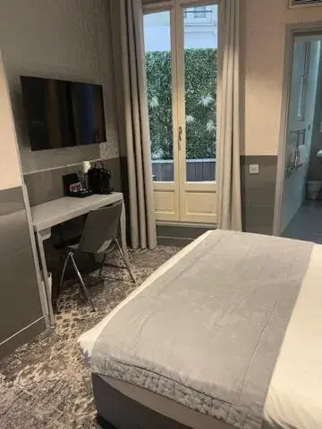 Bed in L'Adresse Bed in L'Adresse