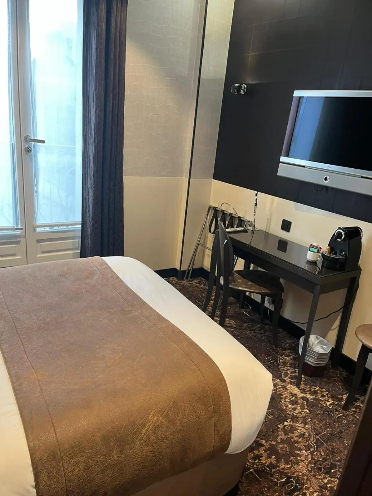 Bed in L'Adresse Bed in L'Adresse