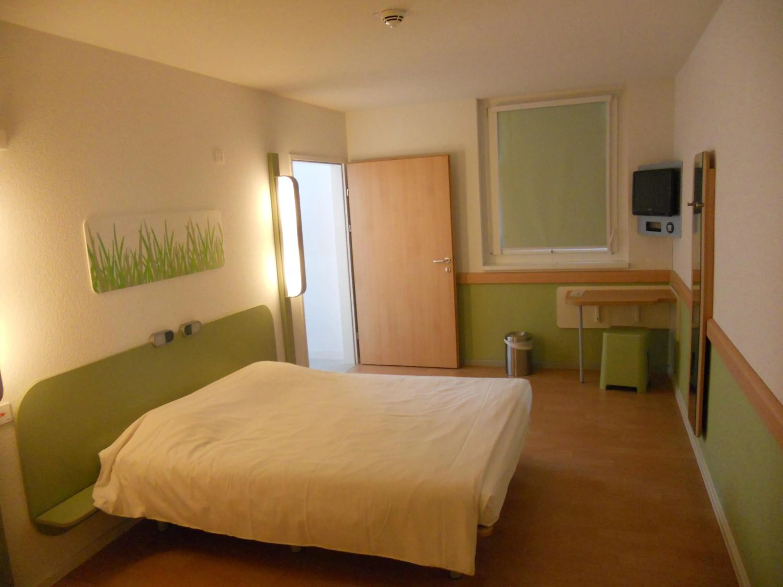 acessibility, Bed in Ibis budget Wien Messe
