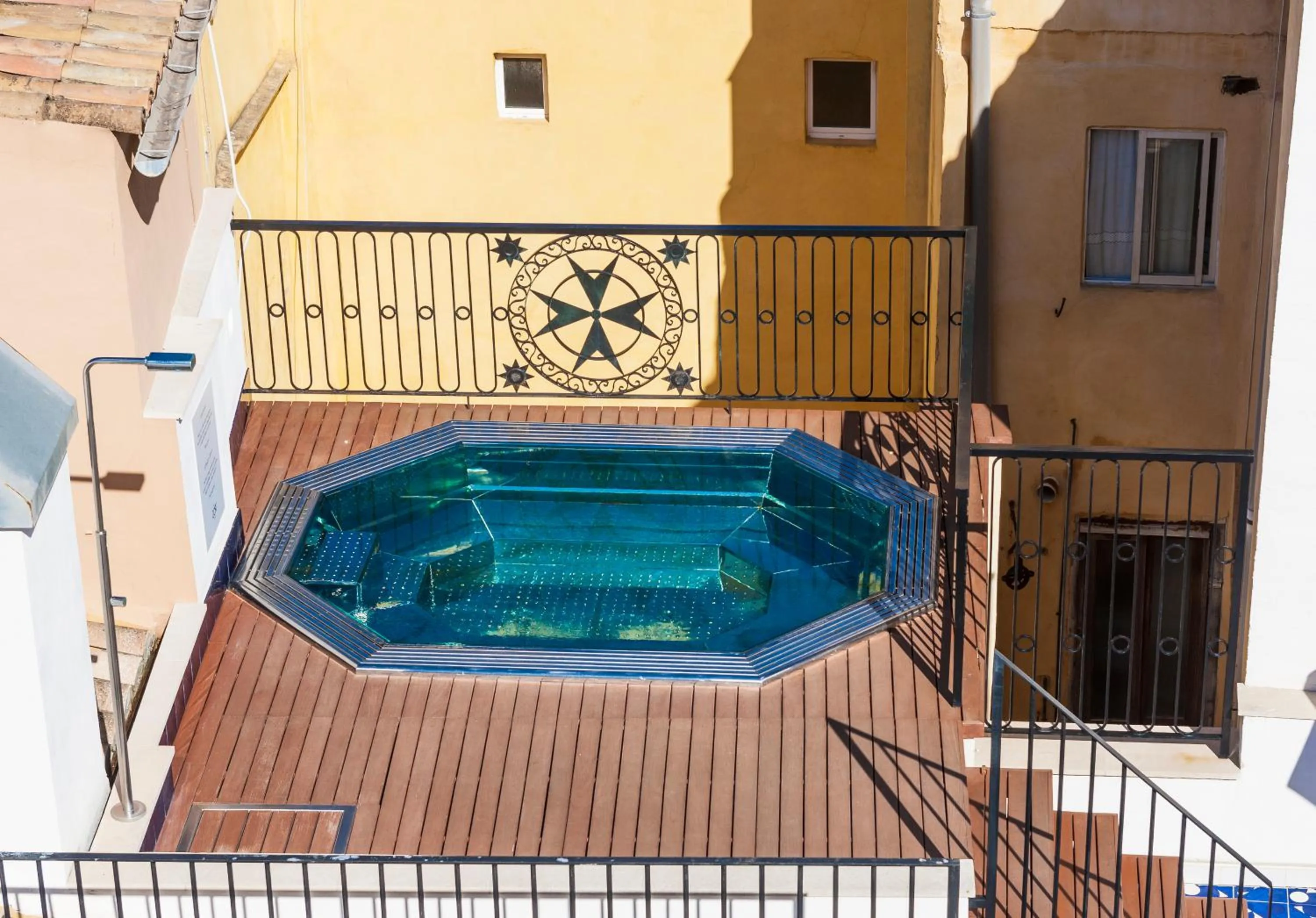 Swimming pool in Hotel Cort