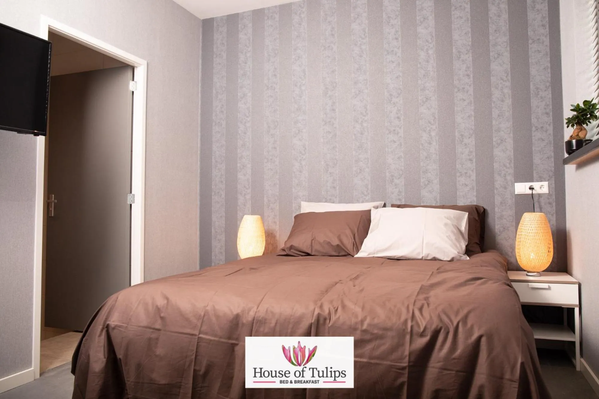 Bed in House of Tulips