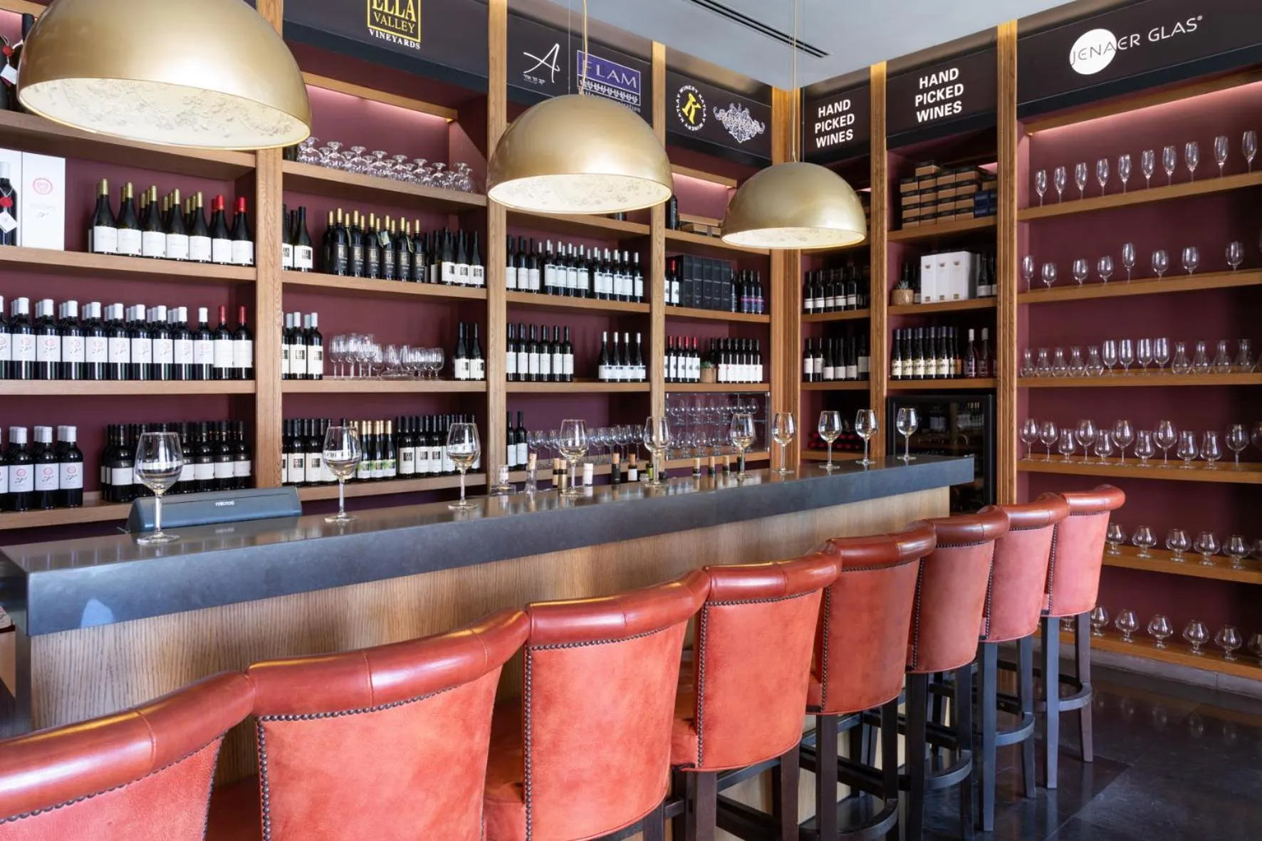 Alcoholic drinks in Cramim by Isrotel Exclusive