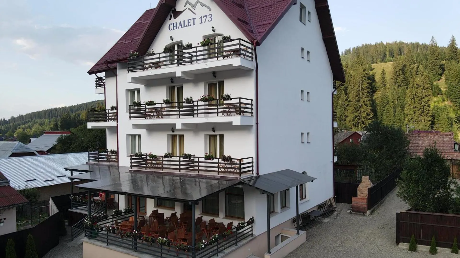 Restaurant/places to eat in Chalet 173