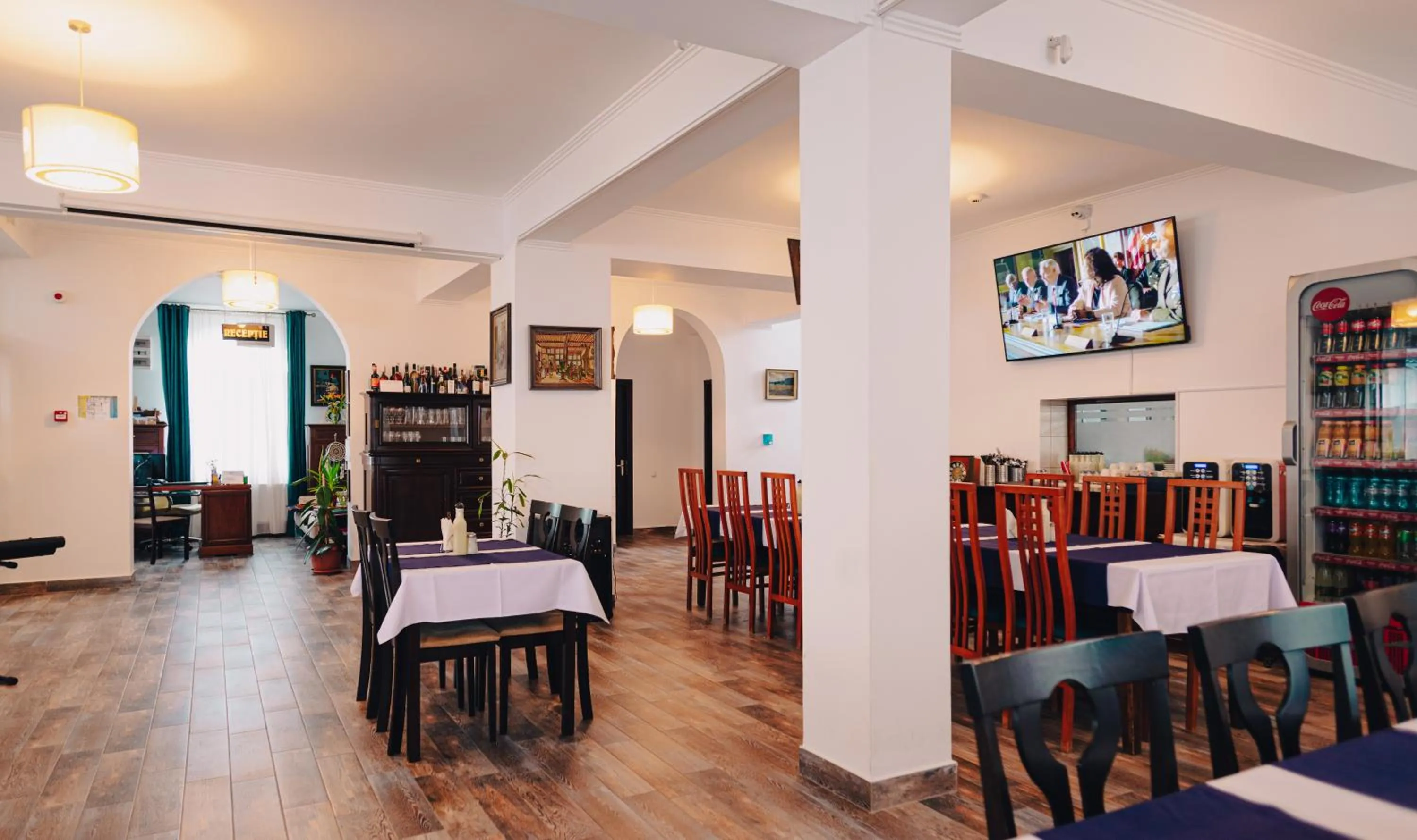 Restaurant/places to eat in Chalet 173