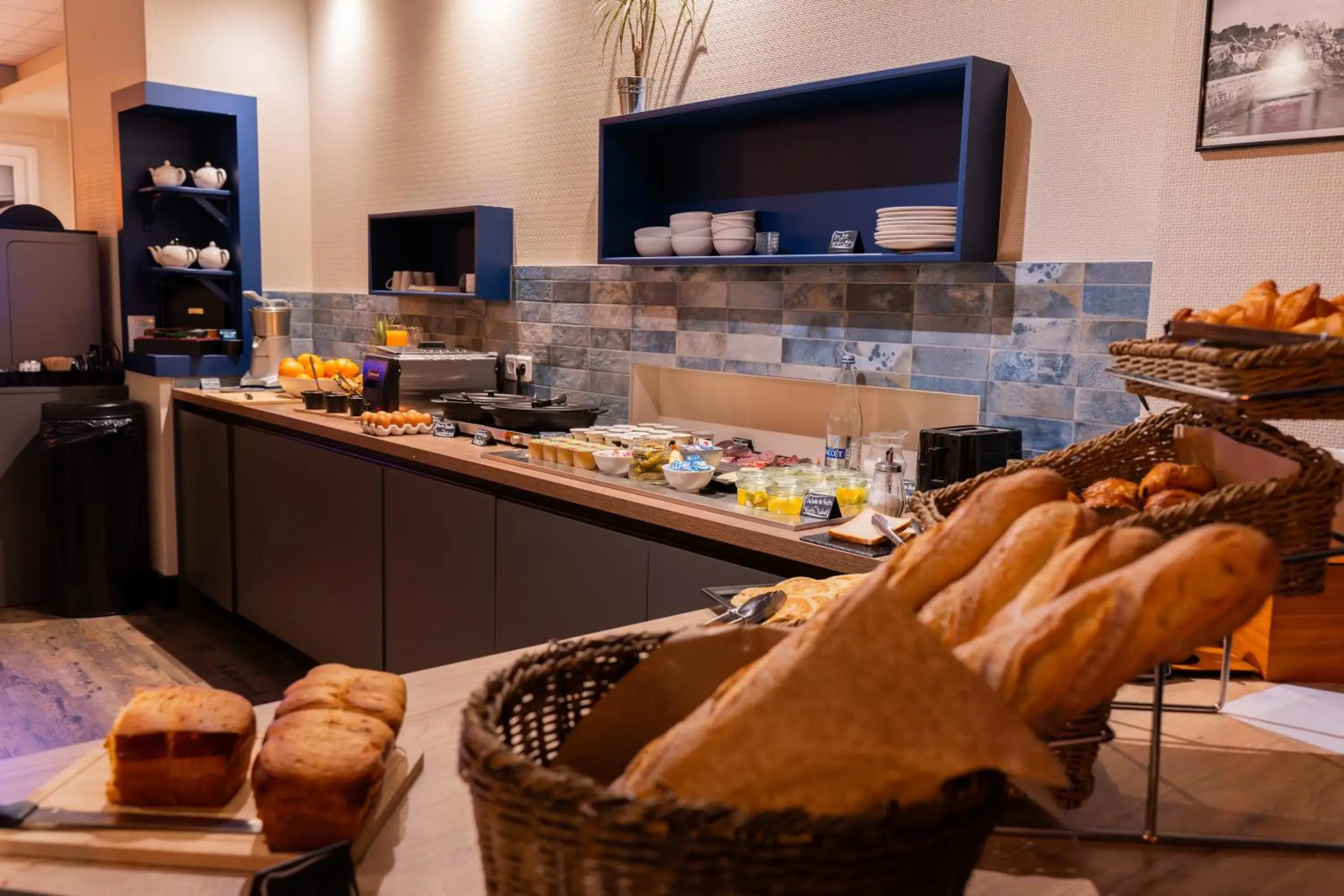 Breakfast in Best Western Hotel De La Plage Saint Marc sur Mer Breakfast in Best Western Hotel De La Plage Saint Marc sur Mer