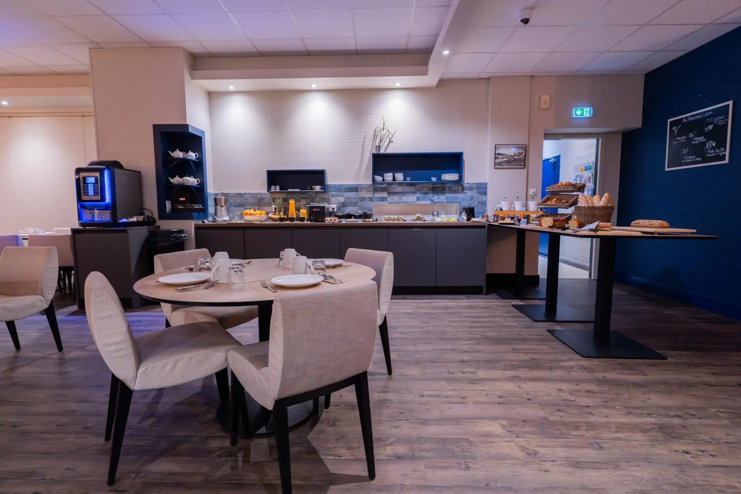 Sea view in Best Western Hotel De La Plage Saint Marc sur Mer Sea view in Best Western Hotel De La Plage Saint Marc sur Mer