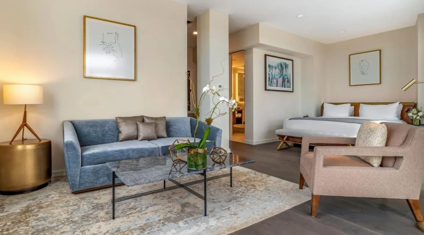 Living room in ONE11 Hotel