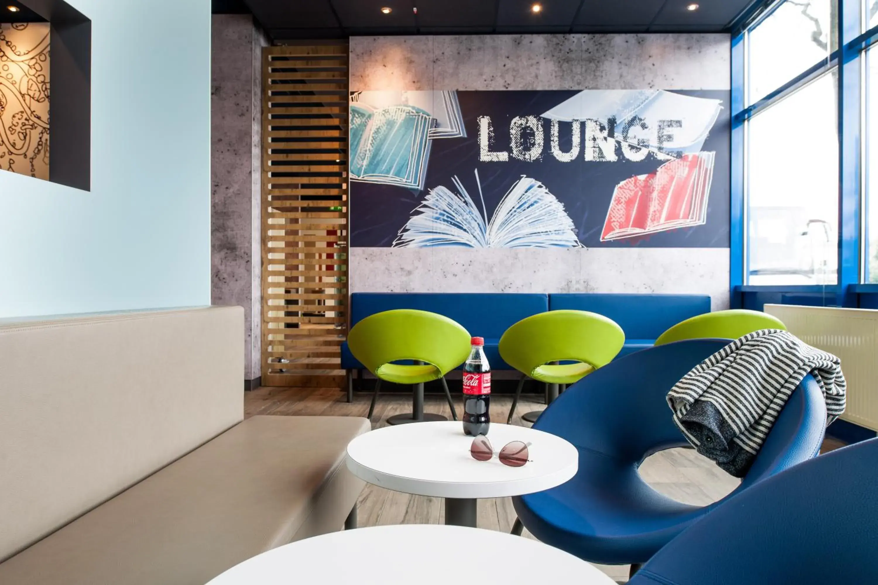 Lounge or bar in Ibis budget Wien Sankt Marx Lounge or bar in Ibis budget Wien Sankt Marx