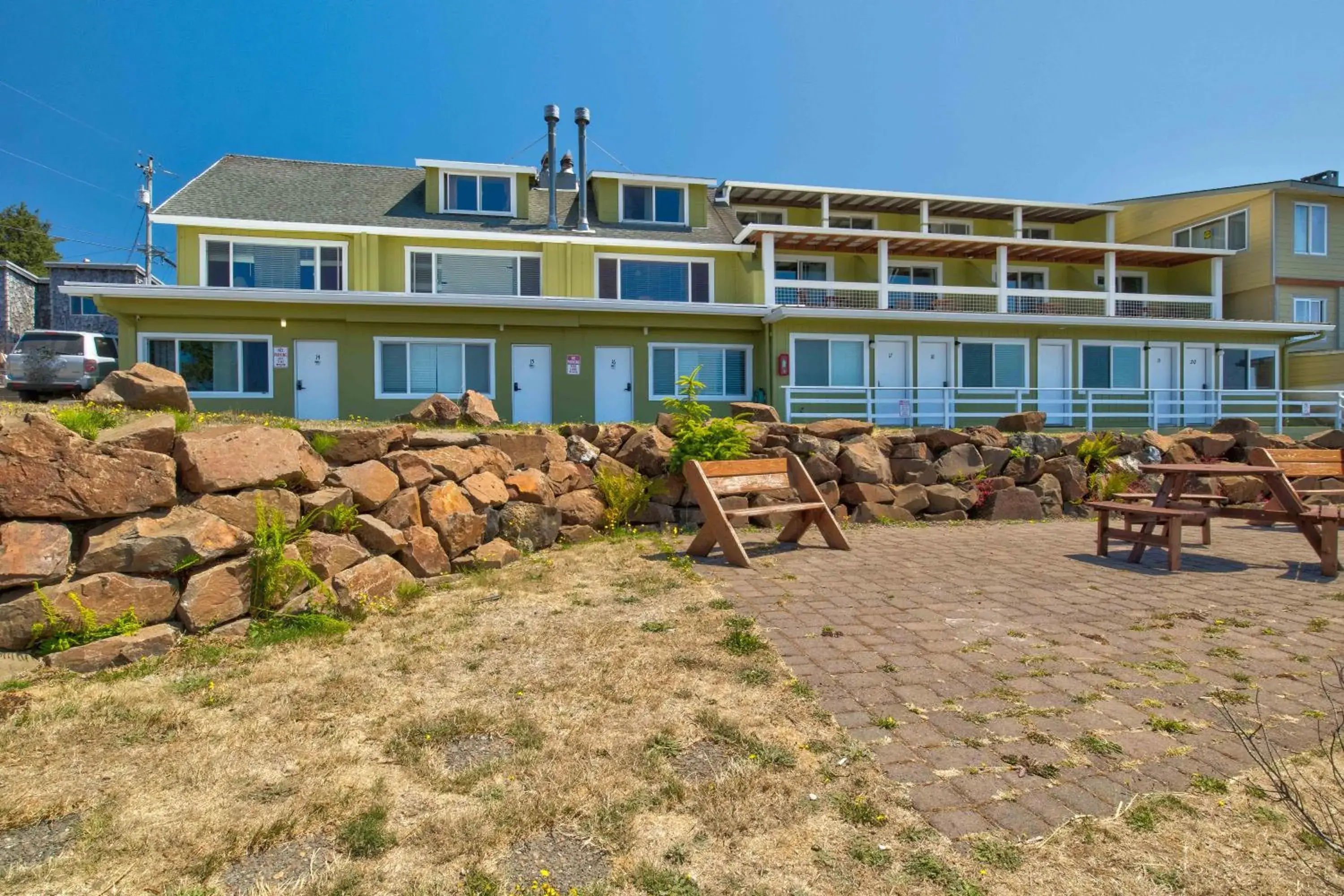 Property building in Terimore Lodging by the Sea Property building in Terimore Lodging by the Sea
