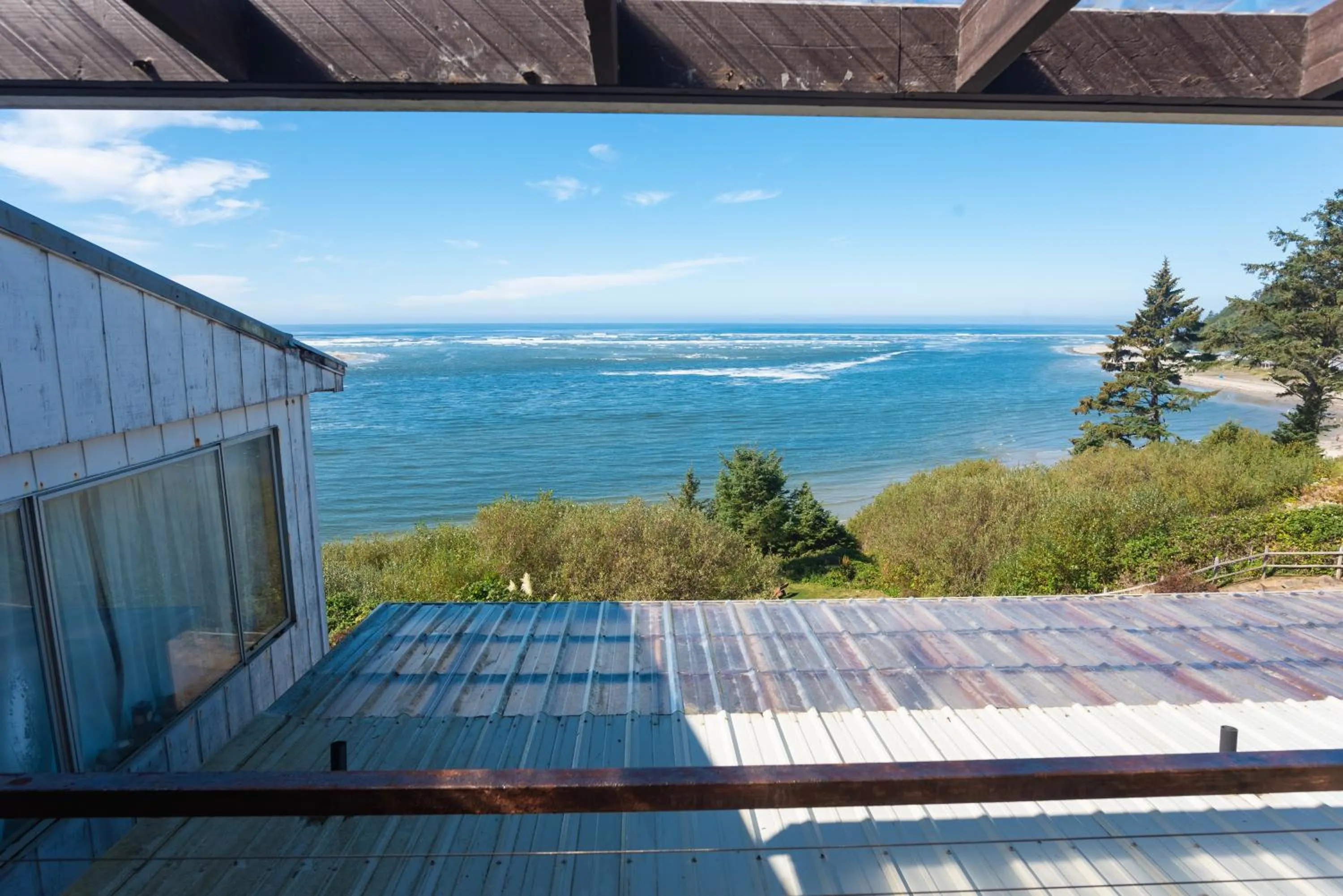 Balcony/Terrace in Terimore Lodging by the Sea