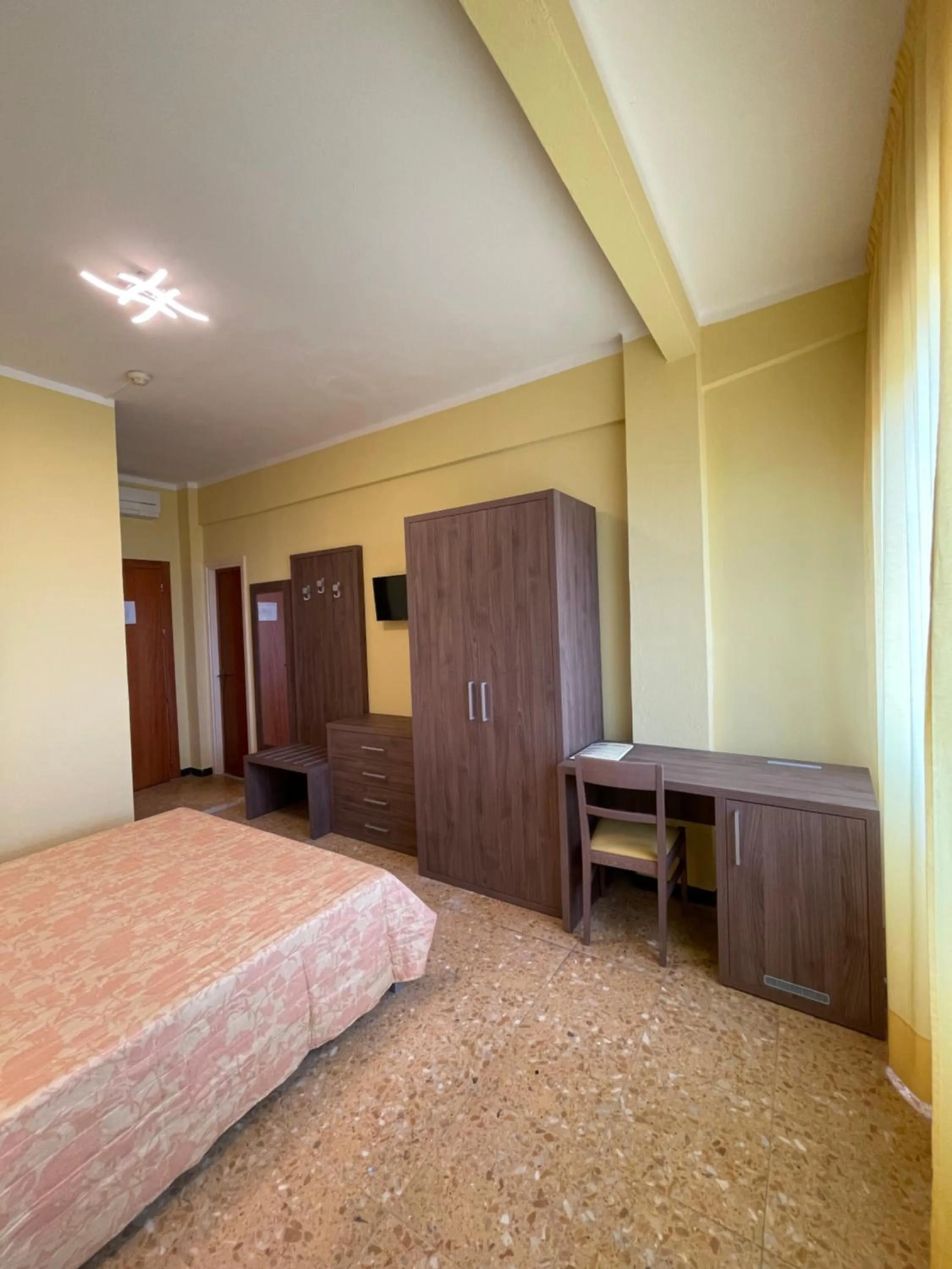 Bedroom in Hotel Robinia