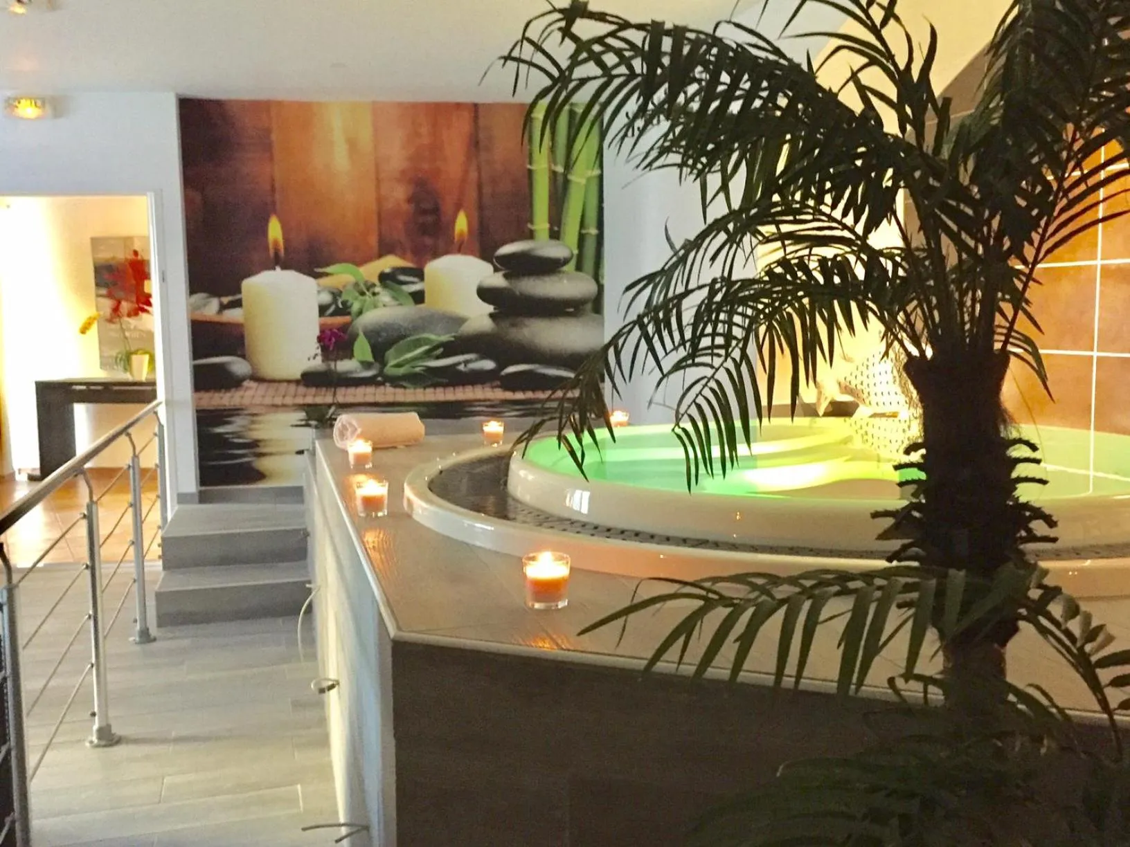 Hot Tub in Hôtel Spa Les Alpes