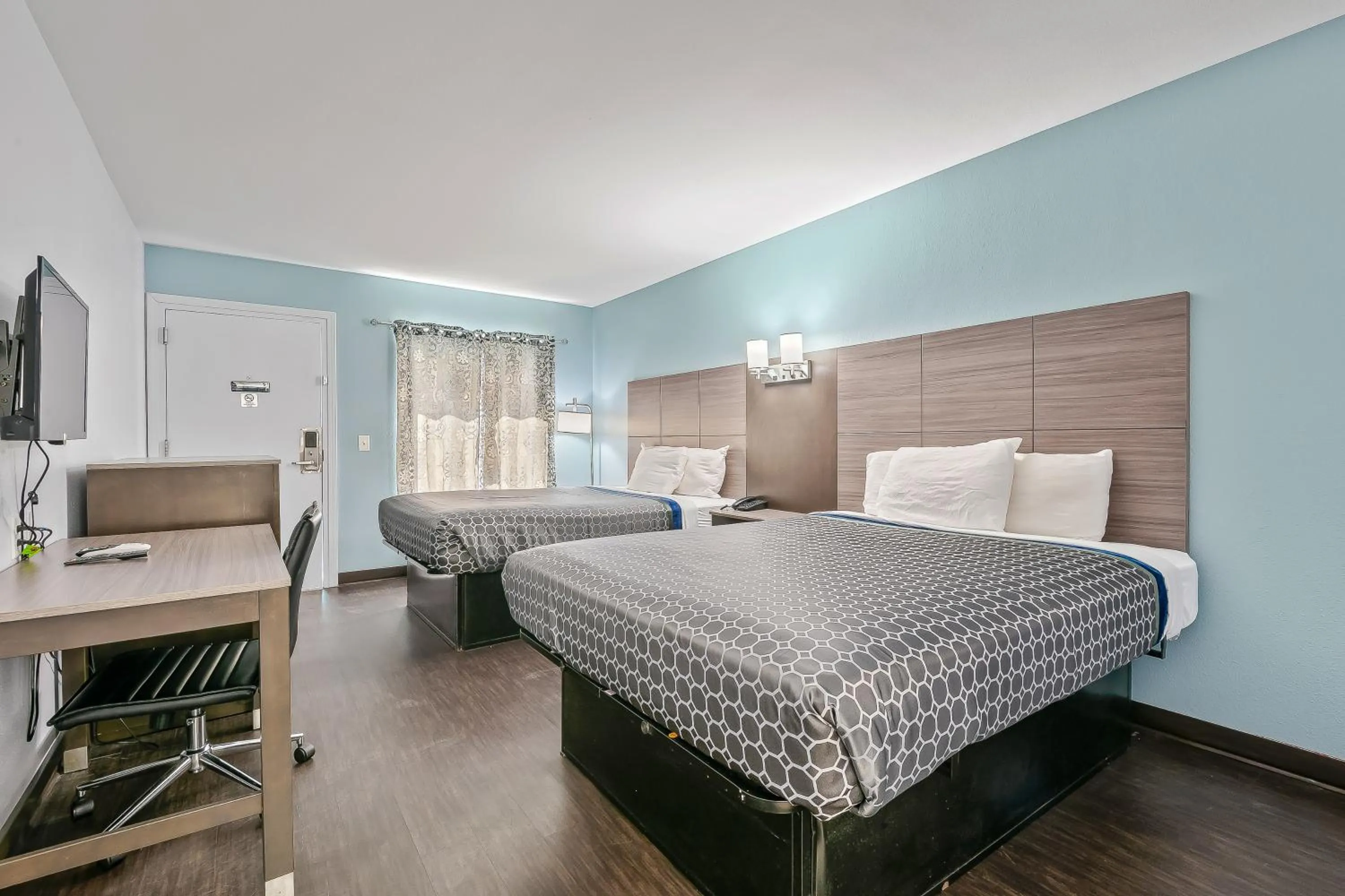 Bedroom, Bed in franklin inn