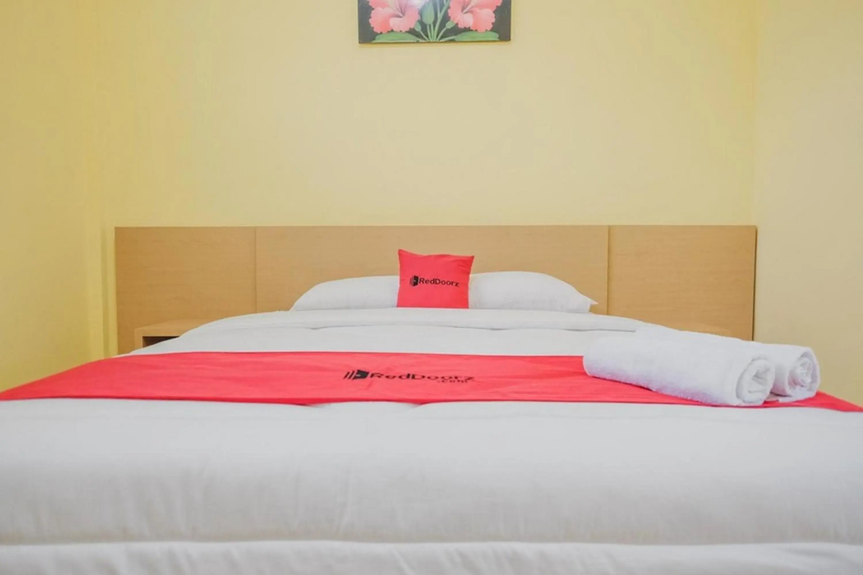 Bed in RedDoorz near RS Imanuel Lampung Bed in RedDoorz near RS Imanuel Lampung