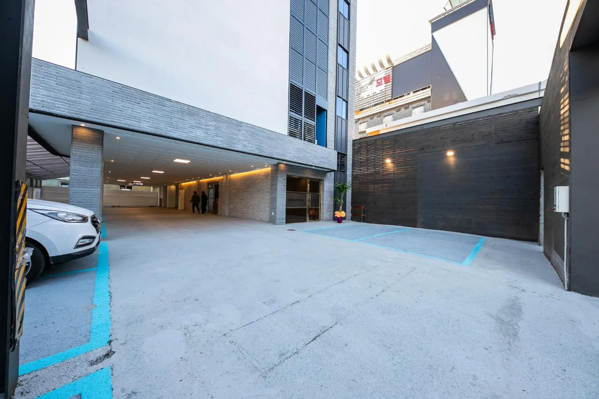 Property building in Browndot Hotel Sasang Renecite Property building in Browndot Hotel Sasang Renecite