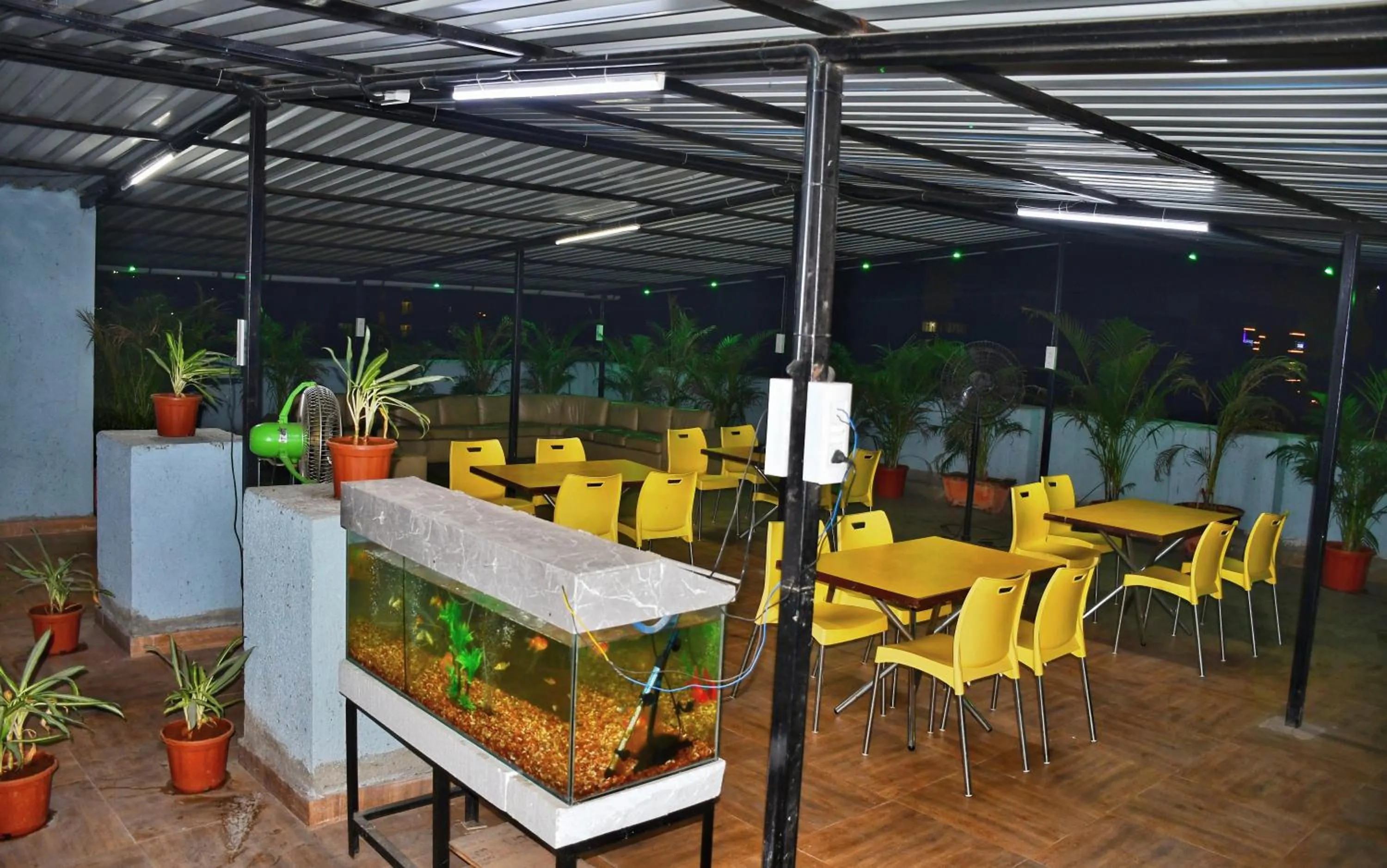 Restaurant/places to eat in Megh Residency Navi Mumbai